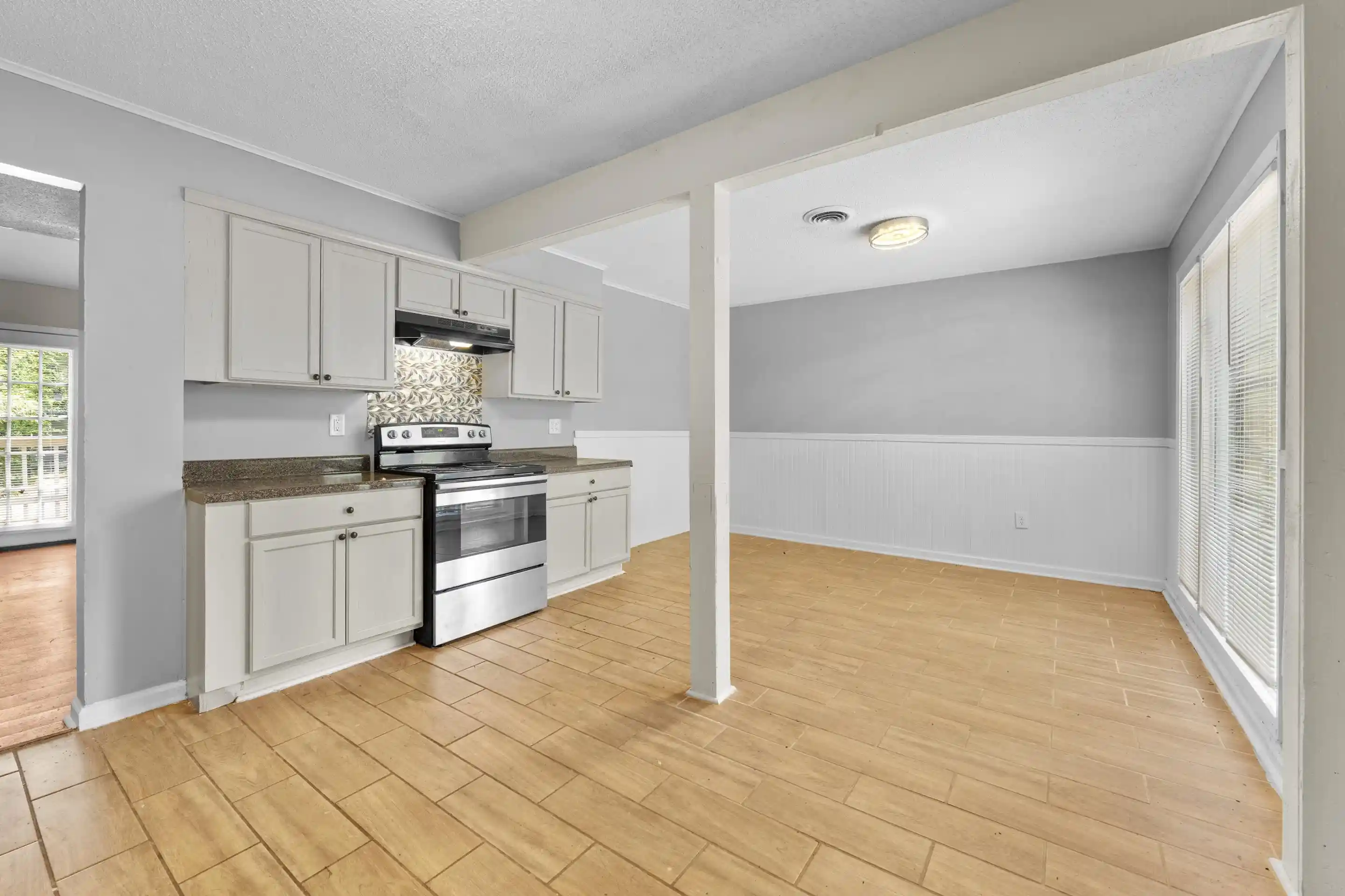 Photo 2 of Single family home for sale at 184 Mysen Dr, Cordova, TN 38018 | MLS# 10223238 | Listing updated on 2026-06-22