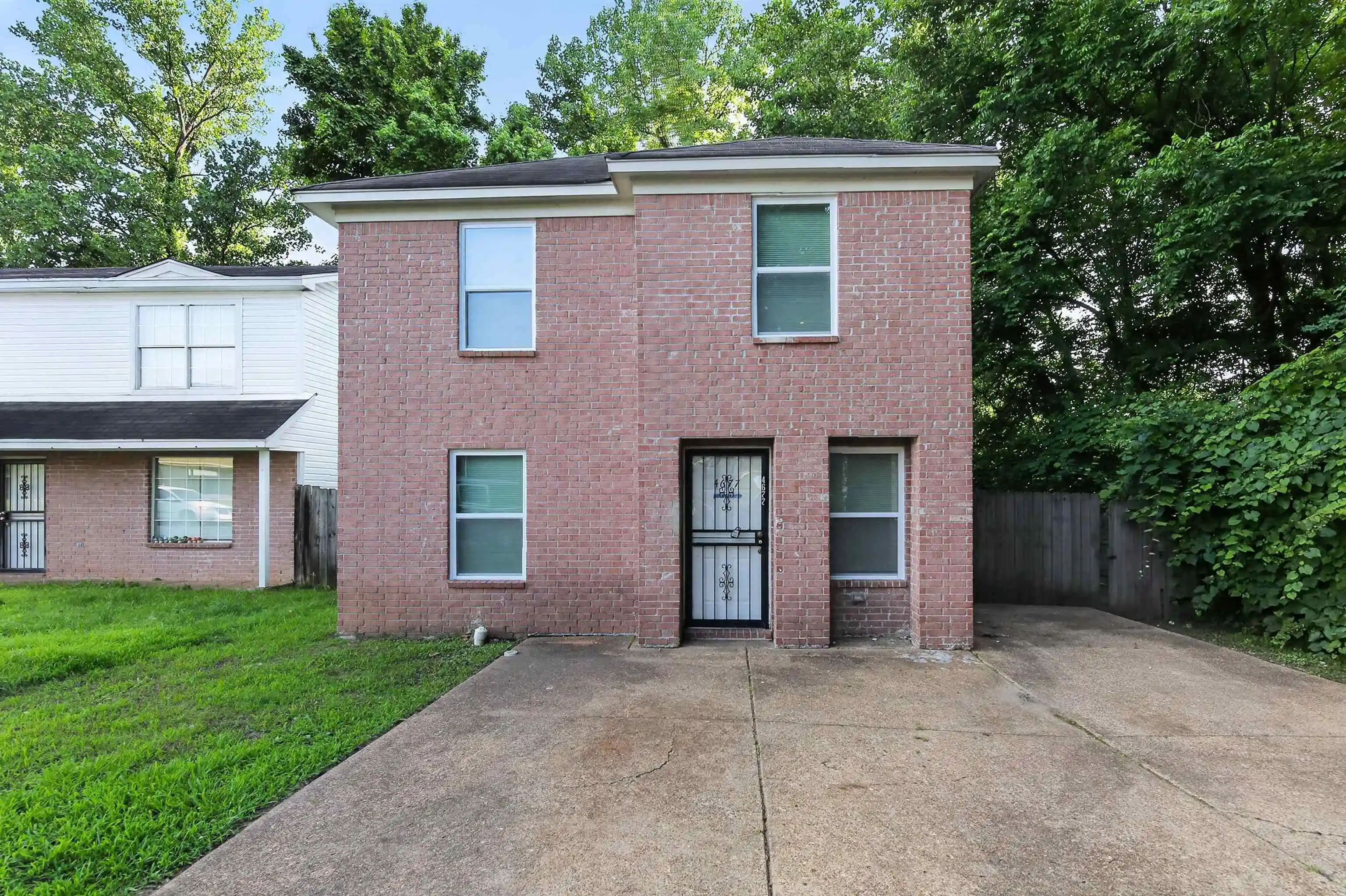 Photo 1 of Sale Pending at 4677 Christyshire Dr, Memphis, TN 38128 | MLS# 10223240 | Listing updated on 2026-09-11
