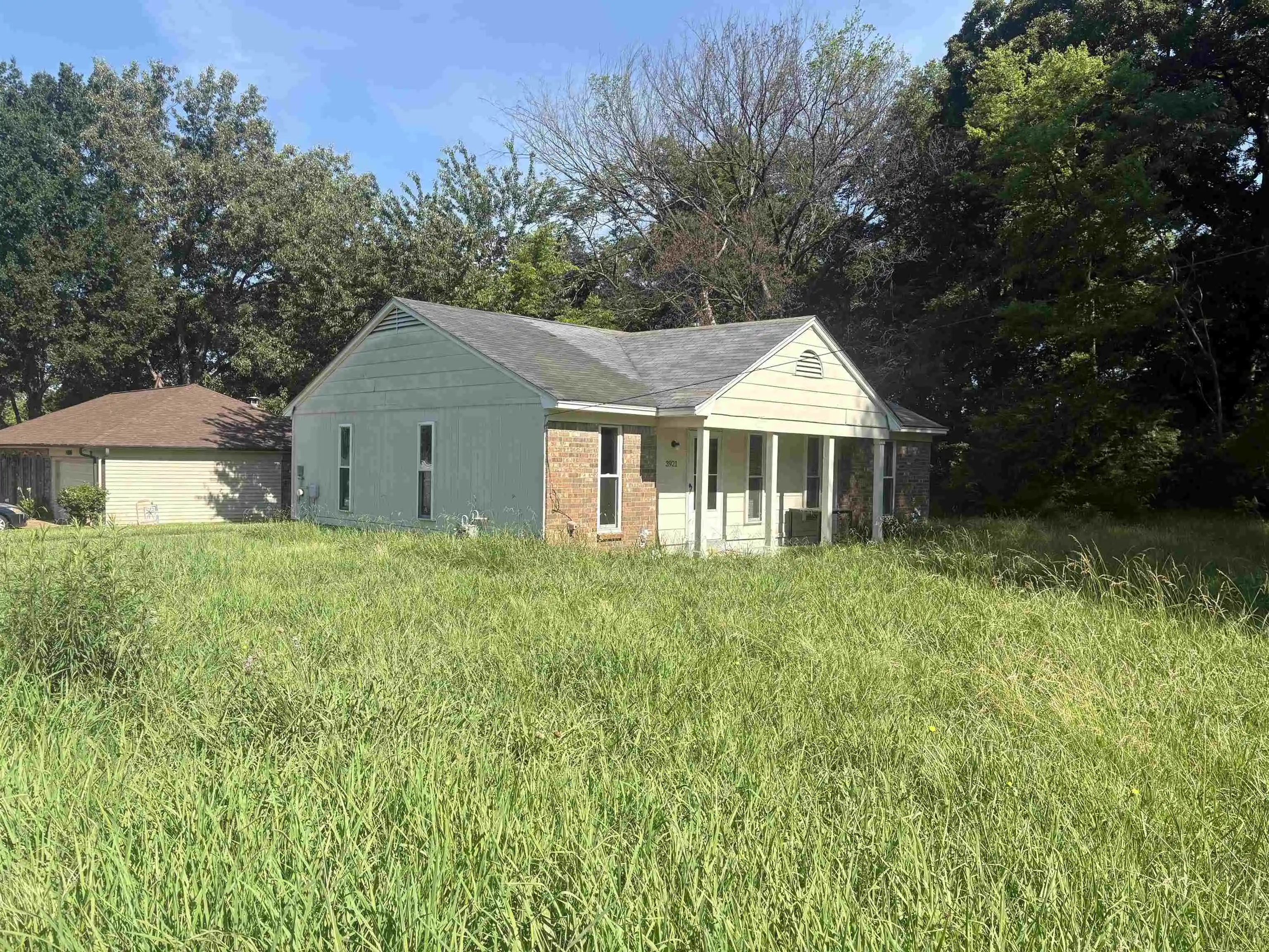 Single family home for sale at 3921 Raleigh Millington Rd, Memphis, TN 38128 | MLS# 10223249