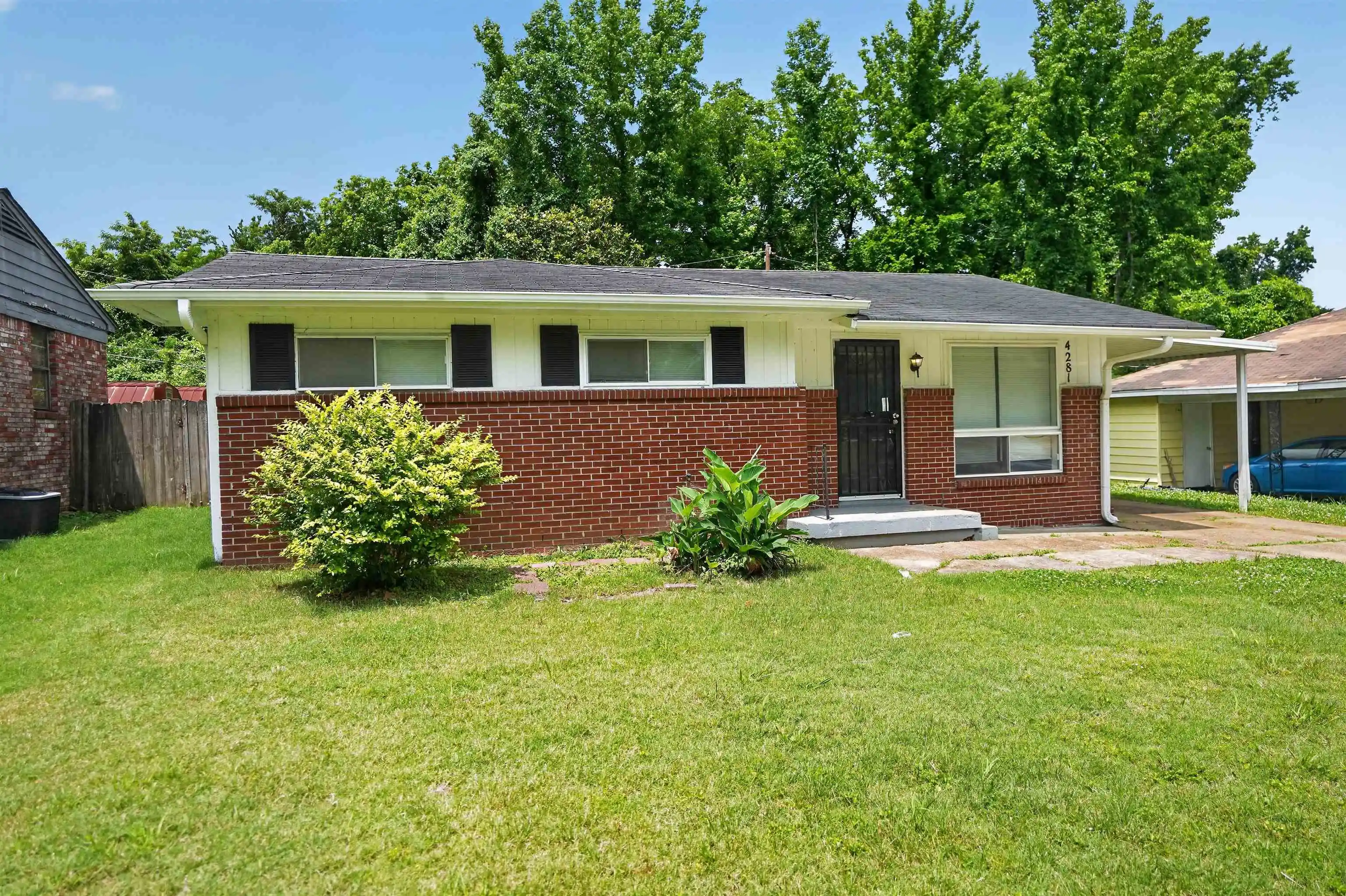 Photo 1 of Single family home for sale at 4281 Lawnview St, Memphis, TN 38109 | MLS# 10223252 | Listing updated on 2026-09-10