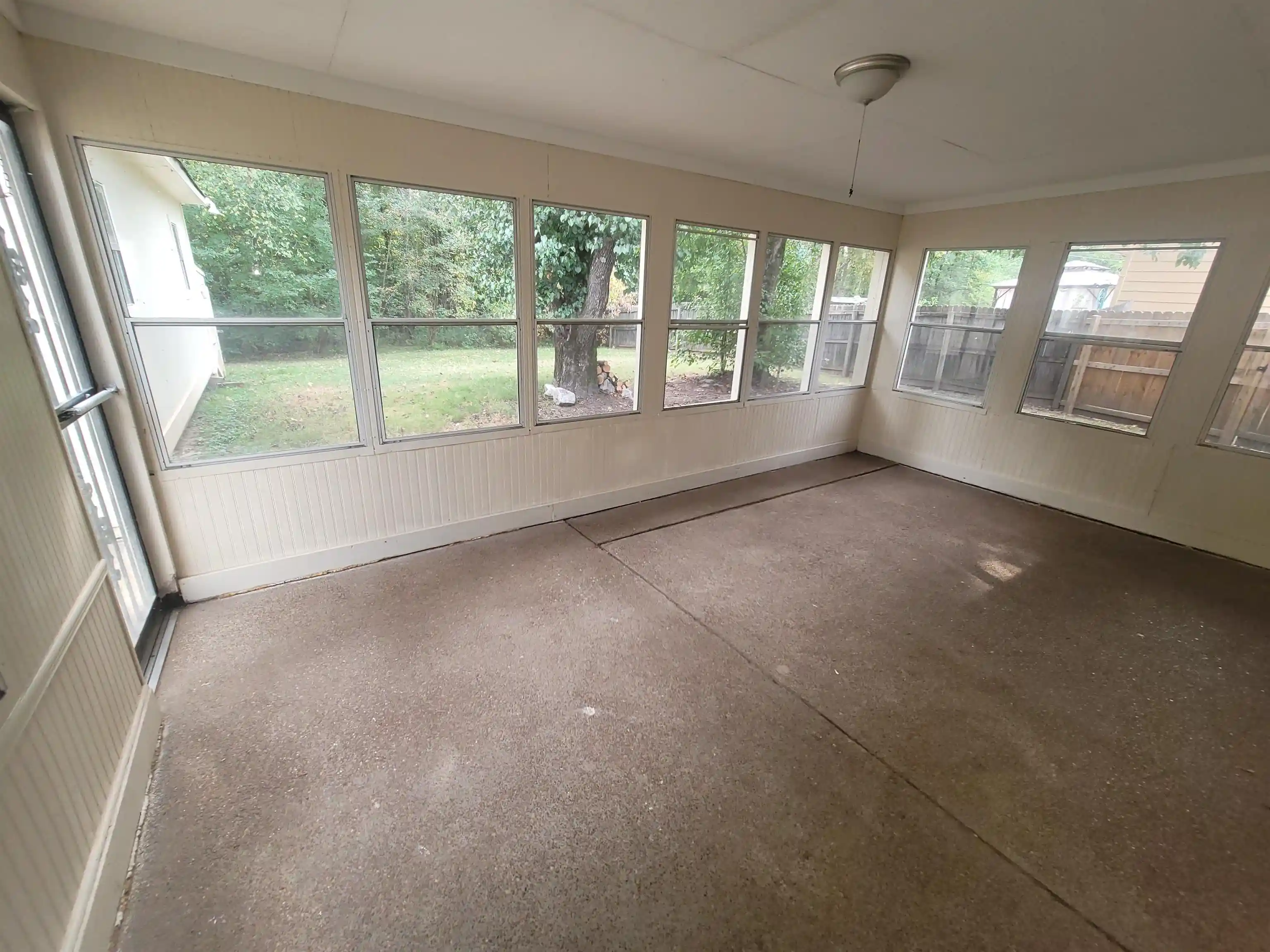 Photo 2 of Single family home for sale at 6915 Brady Hl Dr, Cordova, TN 38018 | MLS# 10223254 | Listing updated on 2026-09-30