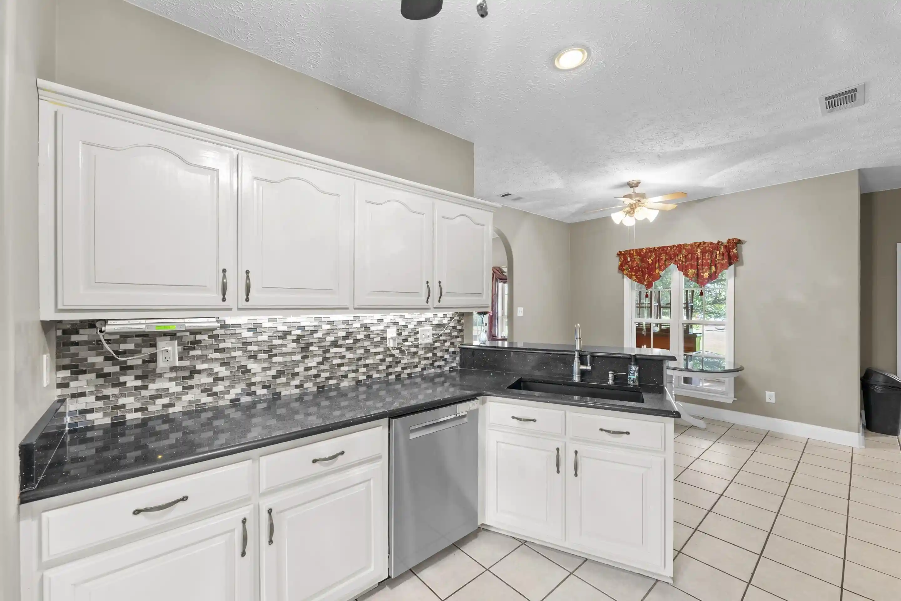 Homes for sale in Atoka, TN | 794 Williamsburg Dr, Atoka, TN 38004 | MLS# 10223256