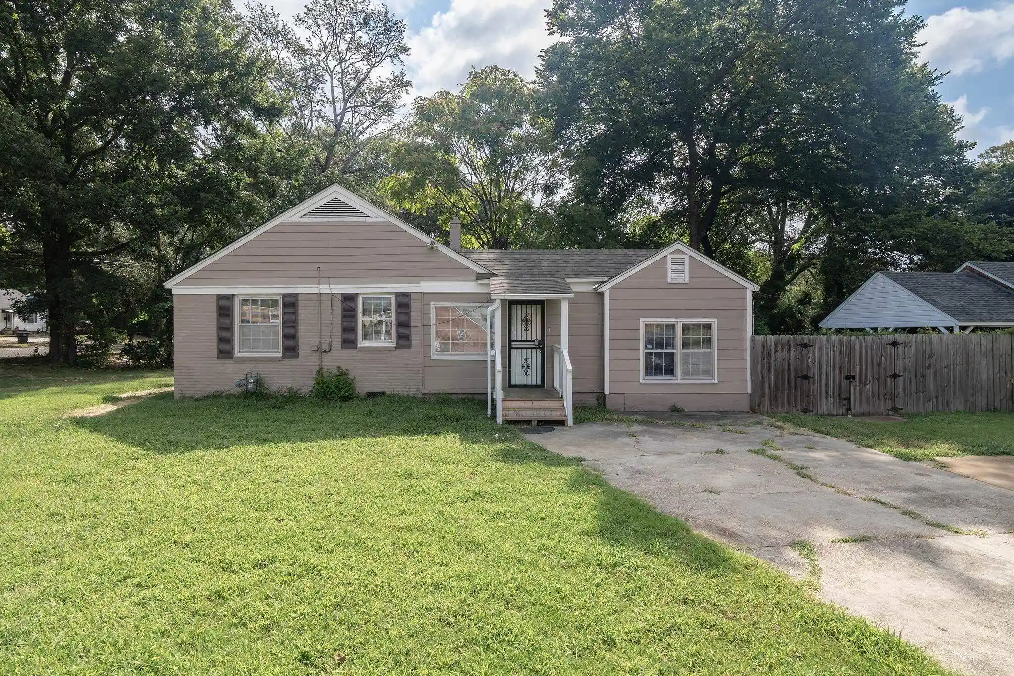 Photo 1 of Single family home for sale at 3663 Park Ave, Memphis, TN 38111 | MLS# 10223258 | Listing updated on 2026-09-14
