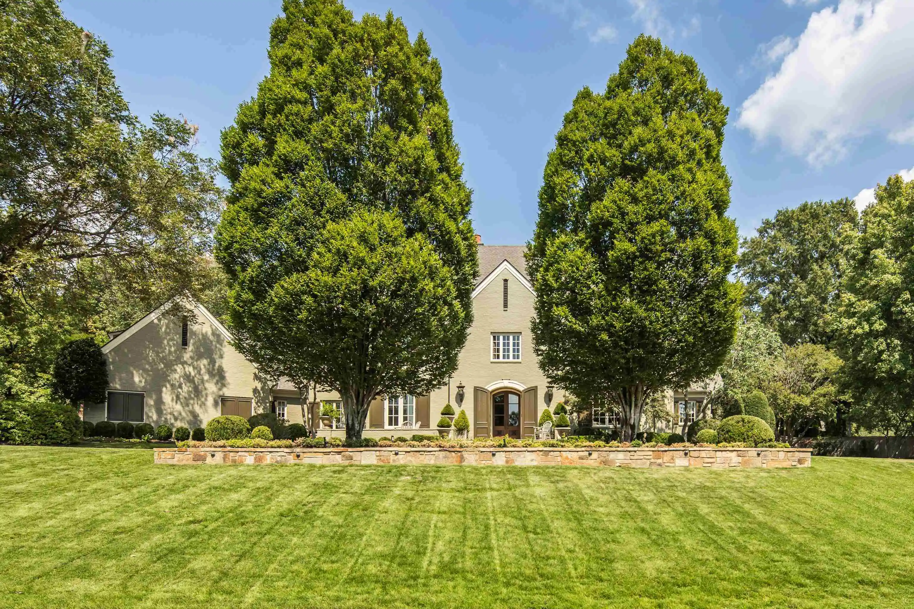 Photo 1 of Mansion for sale at 9320 Gwynn Holw Cv, Germantown, TN 38139 | MLS# 10223273 | Listing updated on 2026-08-13