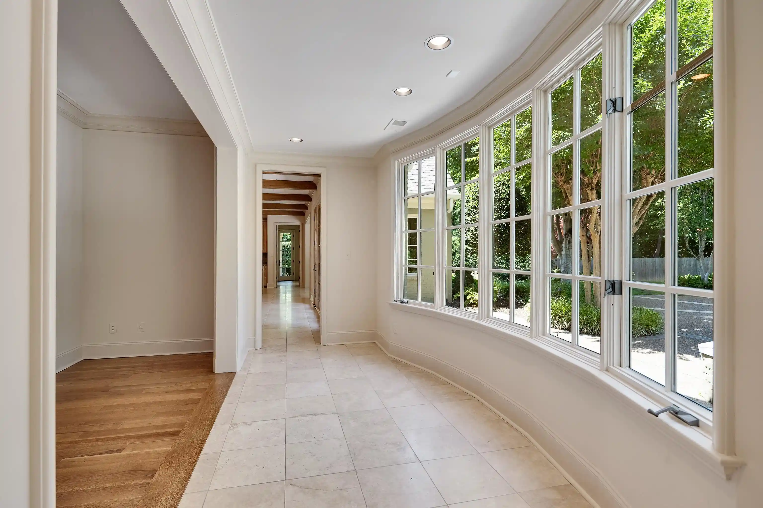 Photo 2 of Mansion for sale at 9320 Gwynn Holw Cv, Germantown, TN 38139 | MLS# 10223273 | Listing updated on 2026-08-13