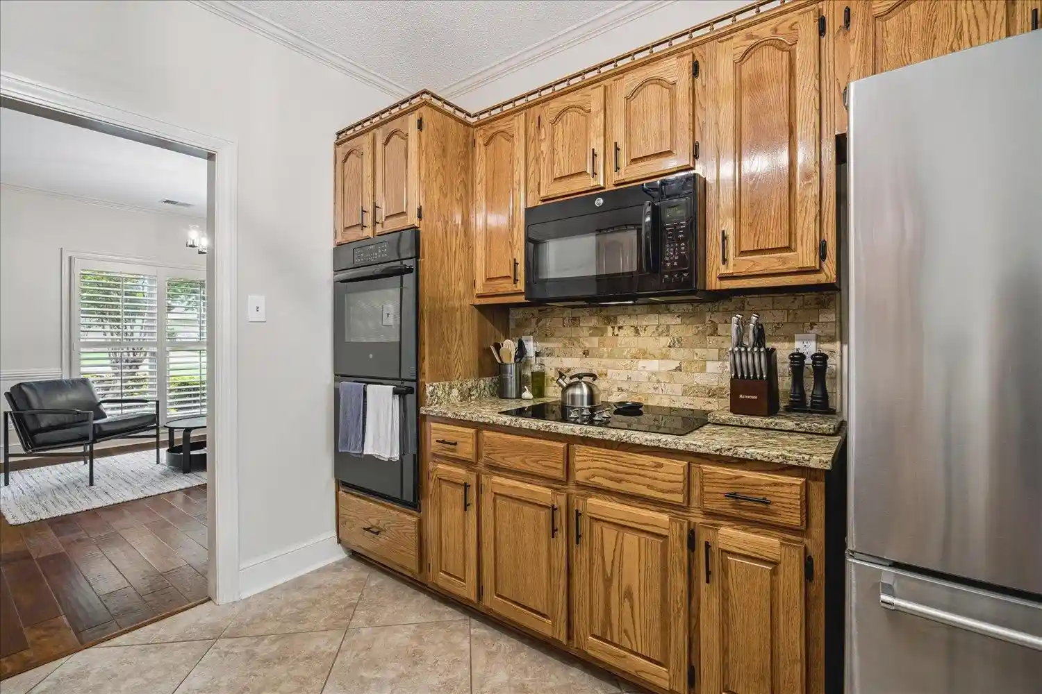 Photo 3 of Sale Pending at 643 Wood Valley Dr, Collierville, TN 38017 | MLS# 10223295 | Listing updated on 2026-09-15