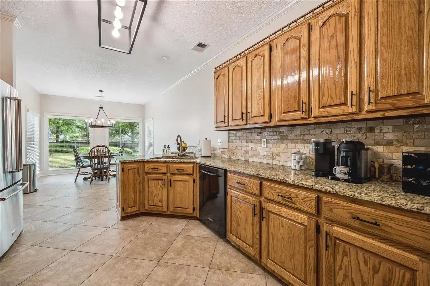 Photo 3 of Sale Pending at 643 Wood Valley Dr, Collierville, TN 38017 | MLS# 10223295 | Listing updated on 2026-09-15