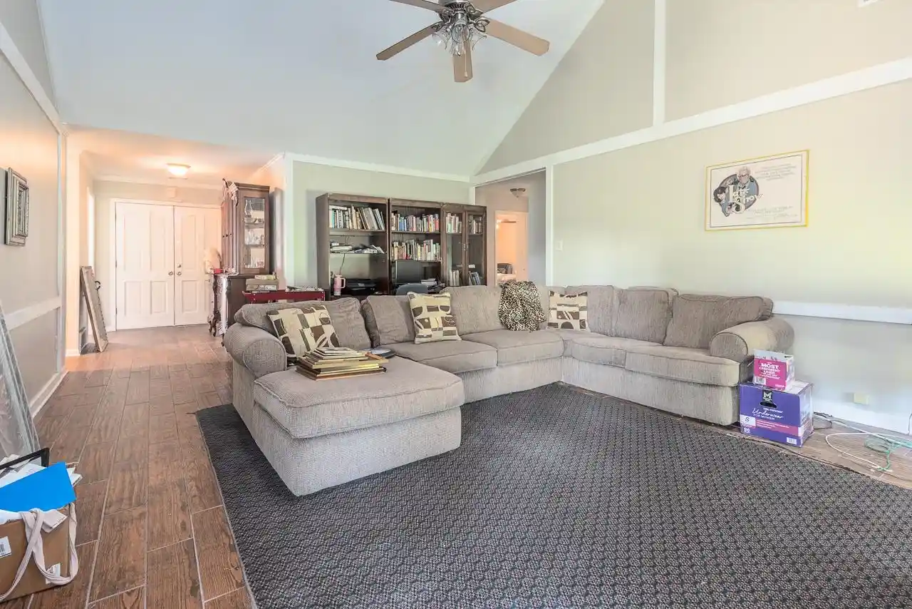 Photo 2 of Sale Pending at 7829 Gateway Inlet Cv, Memphis, TN 38119 | MLS# 10223334 | Listing updated on 2026-08-11