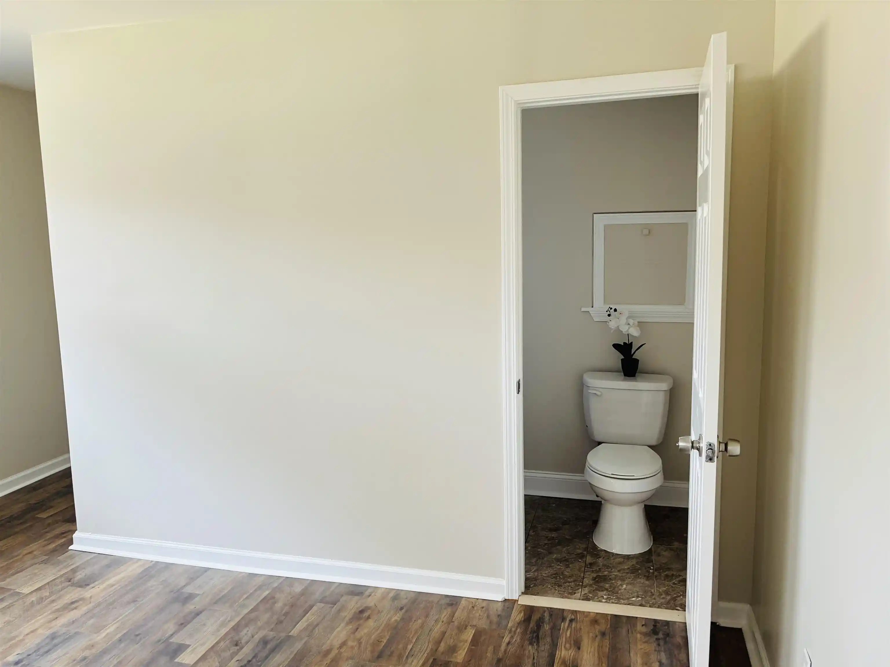 Photo 2 of Sale Pending at 3872 Philsdale Ave, Memphis, TN 38111 | MLS# 10223343 | Listing updated on 2026-08-25
