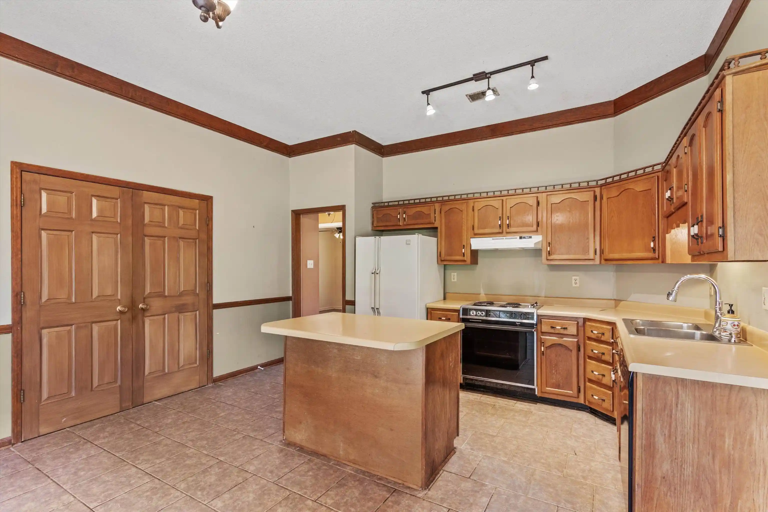 Photo 2 of Sale Pending at 7009 Rocky Crk Dr, Memphis, TN 38125 | MLS# 10223349 | Listing updated on 2026-09-04