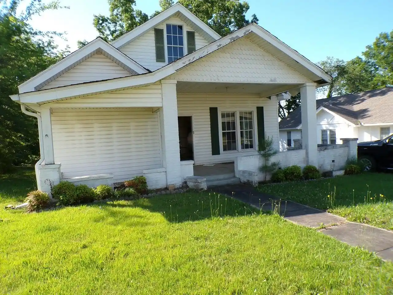 Homes for sale in Selmer, TN | 227 N 5th St, Selmer, TN 38375 | MLS# 10223350