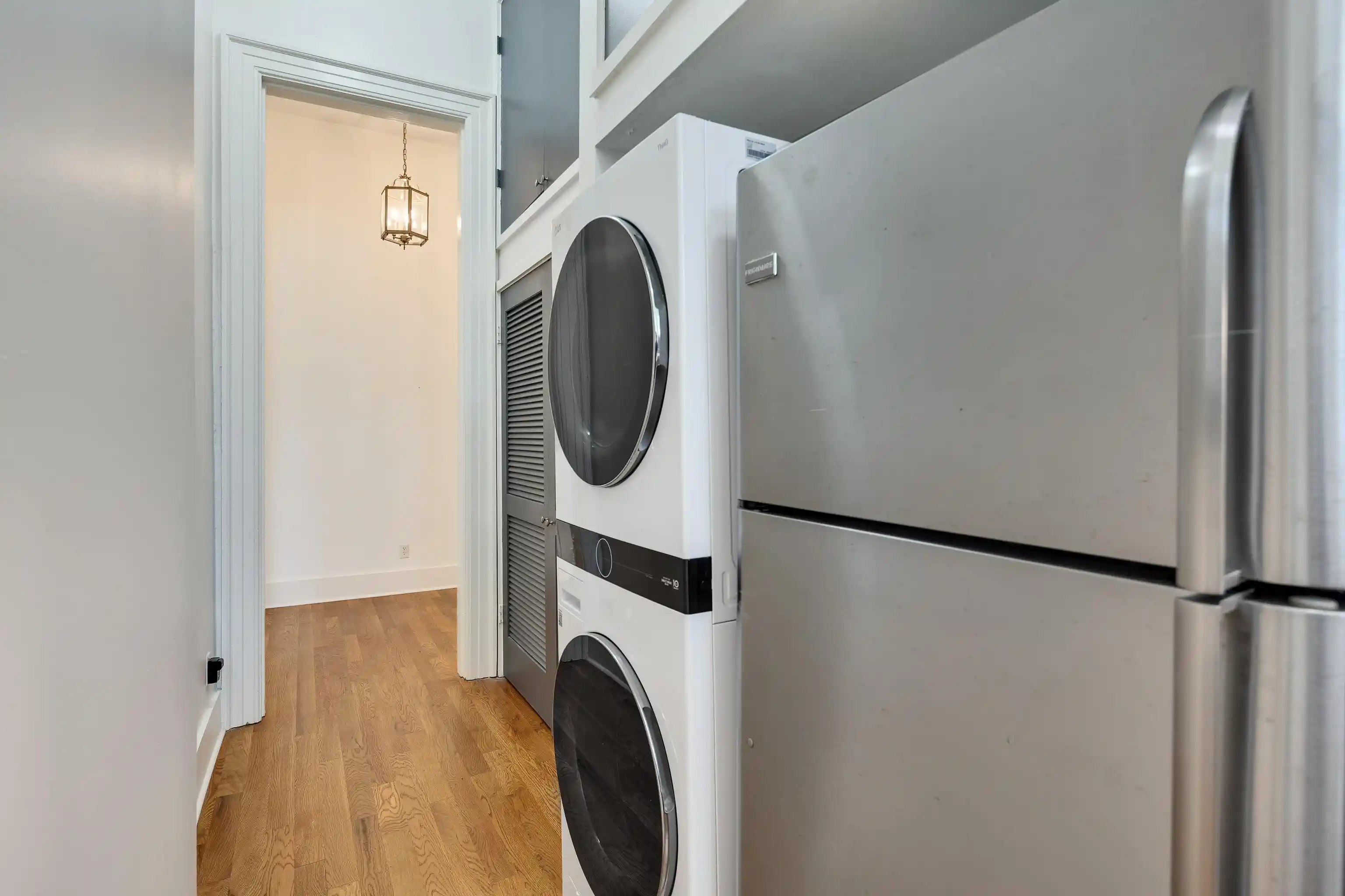 Photo 2 of Condo for sale at 519 S Edgewood St #206, Memphis, TN 38104 | MLS# 10223356 | Listing updated on 2026-09-15