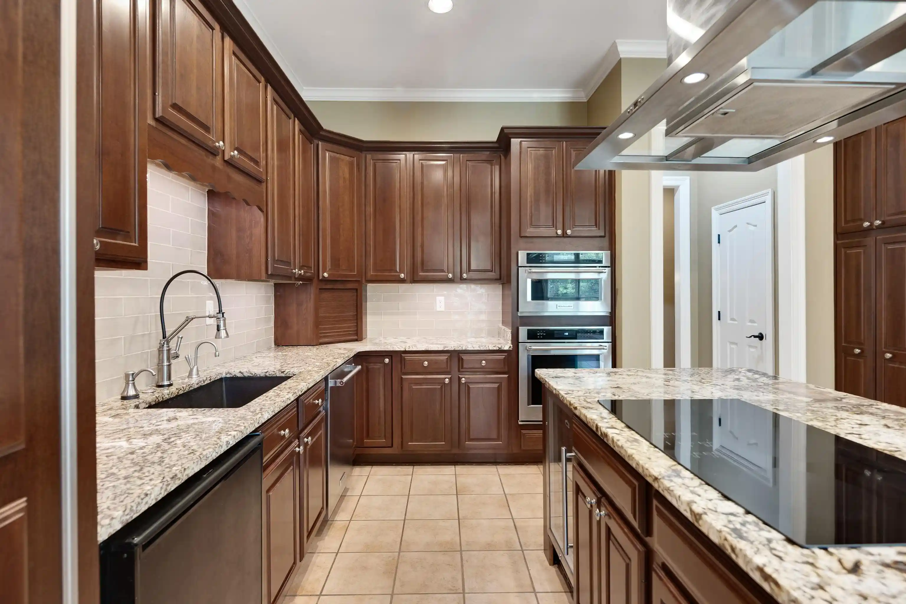 Photo 2 of Single family home for sale at 7590 Chapel Crk Pky, Cordova, TN 38016 | MLS# 10223373 | Listing updated on 2026-09-27