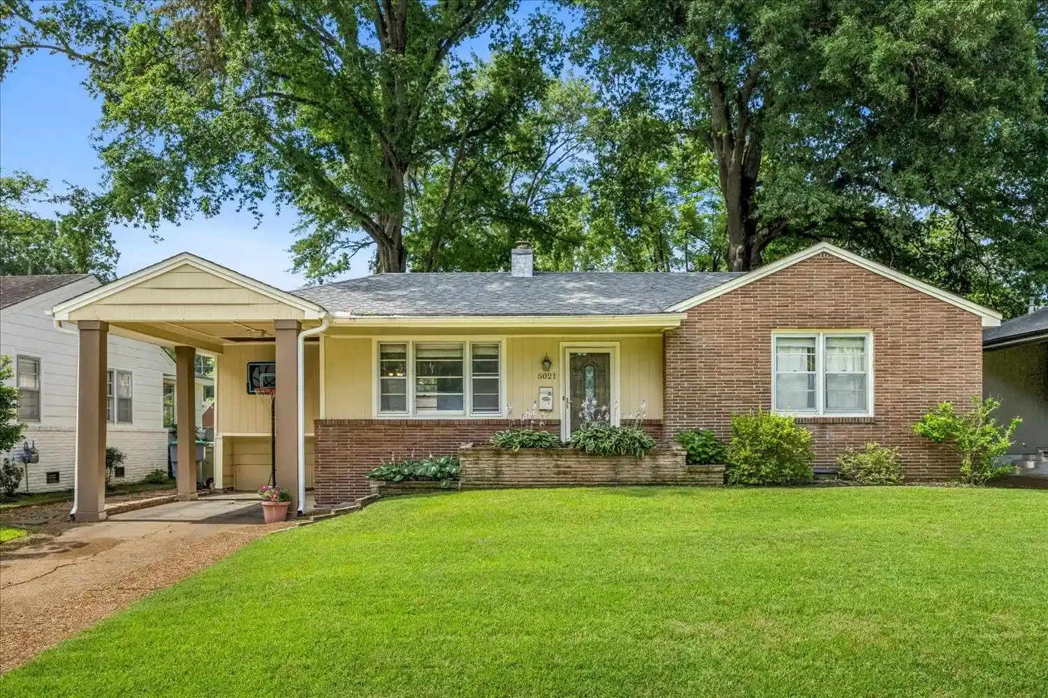 Single family home for sale at 5021 Sequoia Ave, Memphis, TN 38117 | MLS# 10223387