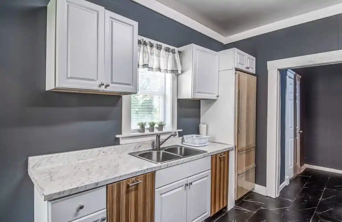Photo 2 of Single family home for sale at 1712 Glenview Ave, Memphis, TN 38106 | MLS# 10223404 | Listing updated on 2026-09-07