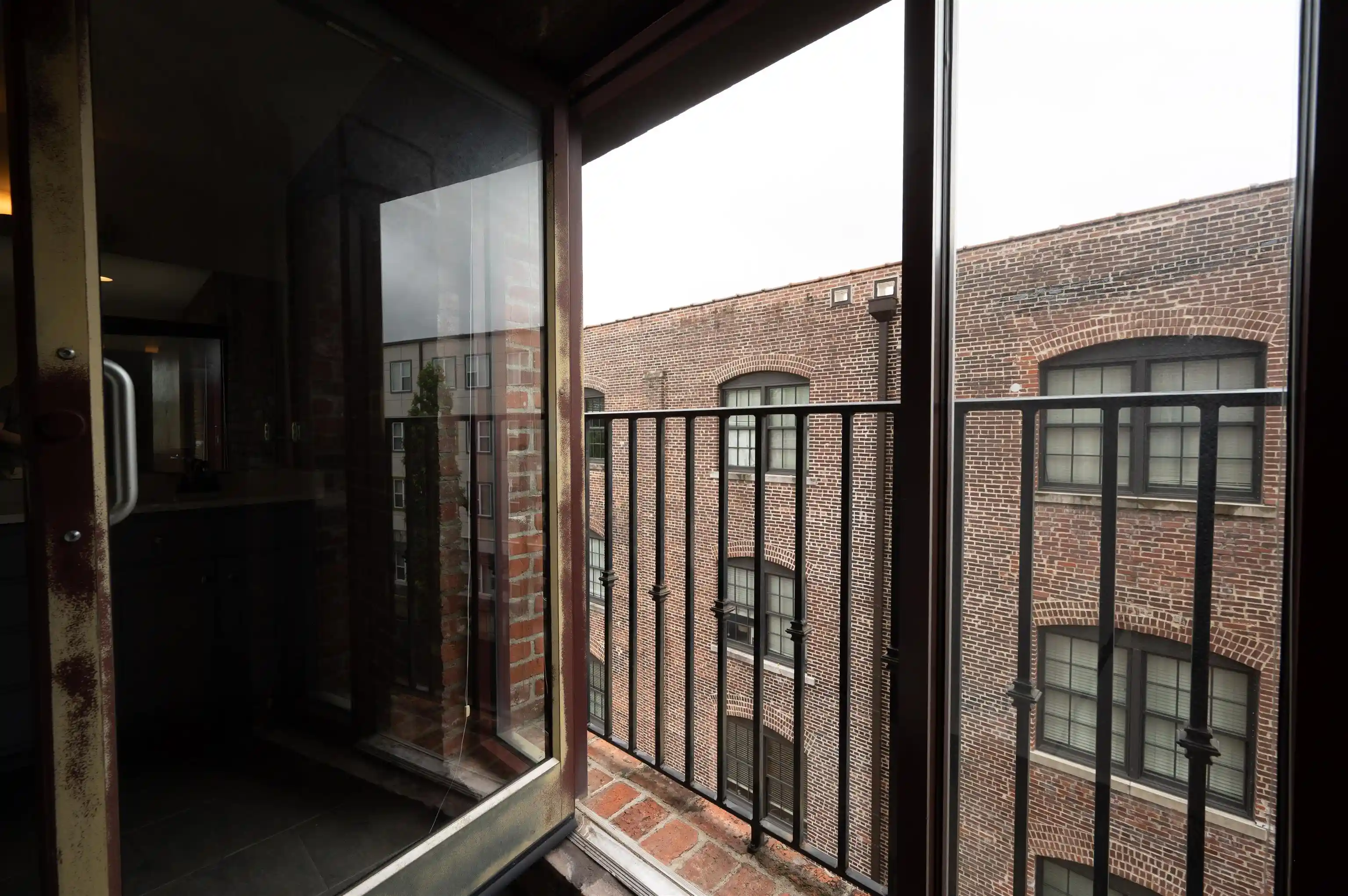 Photo 2 of Condo for sale at 137 G E Patterson Ave #303, Memphis, TN 38103 | MLS# 10223424 | Listing updated on 2026-09-14