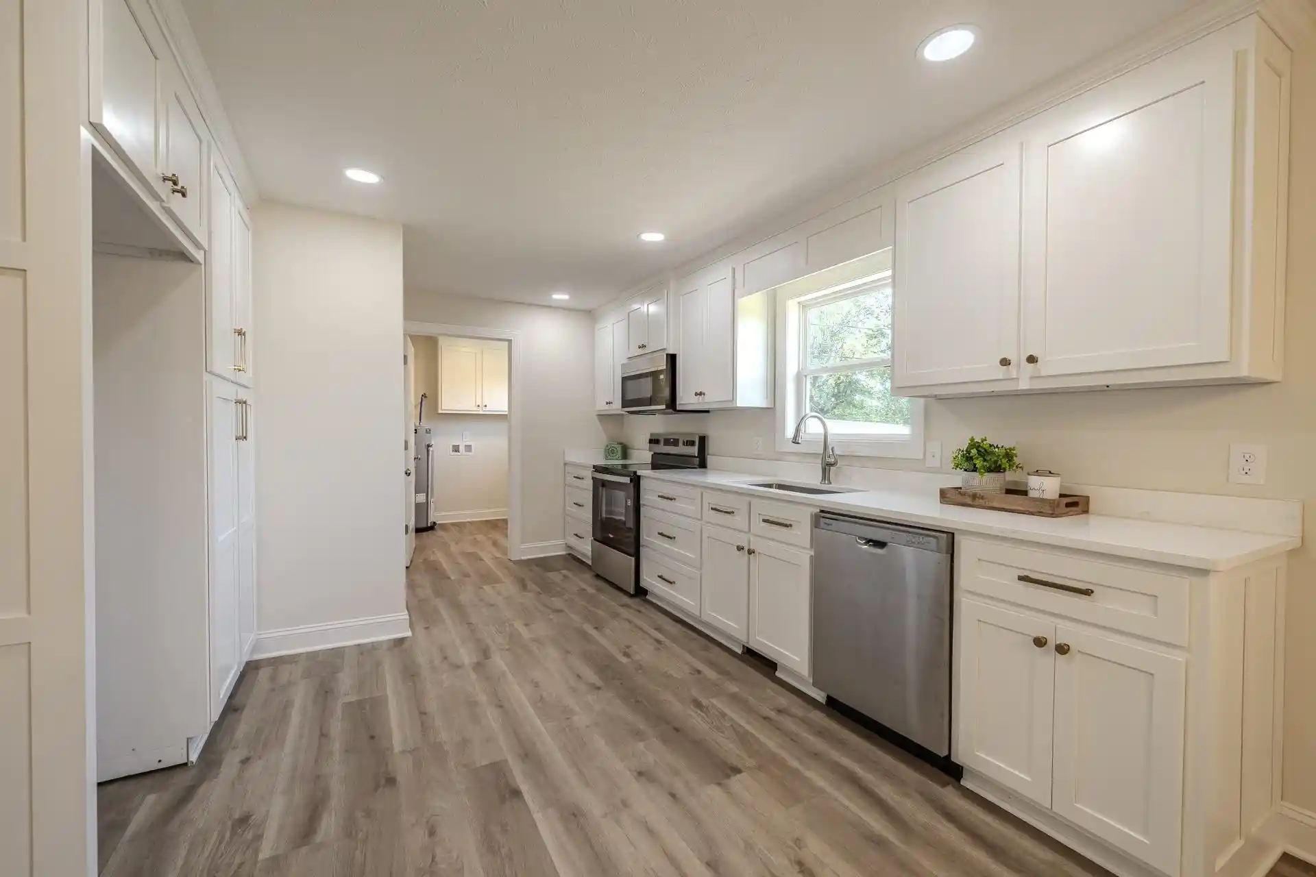 3rd image of 260 Barker Dr, Savannah, TN 38372 | MLS# 10223500