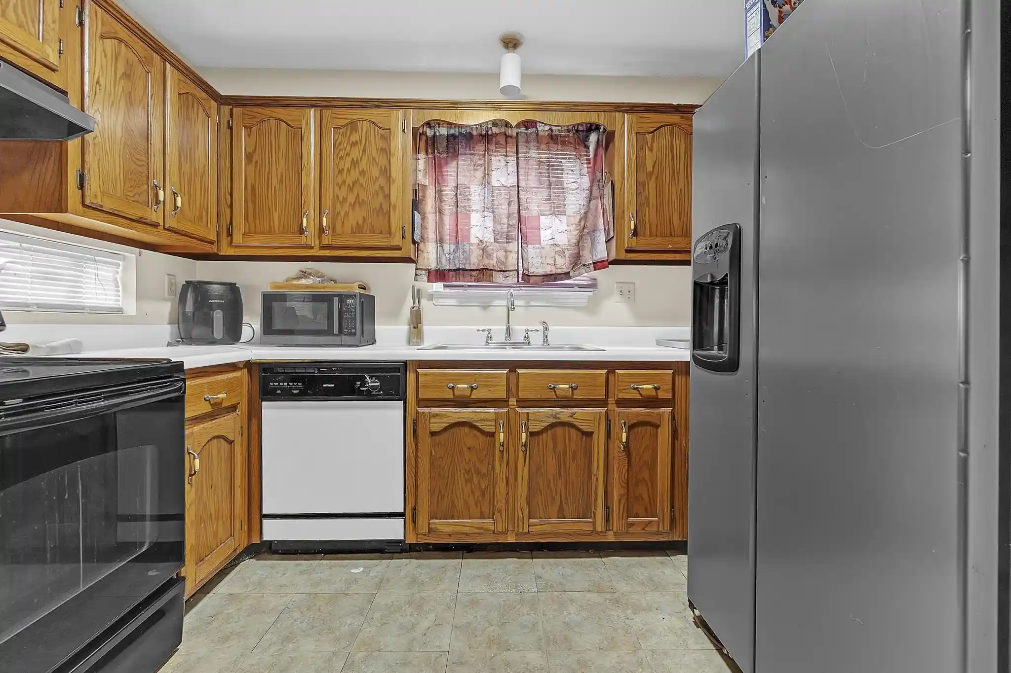 3rd image of 5543 Pine Oak Ln, Bartlett, TN 38135 | MLS# 10223535
