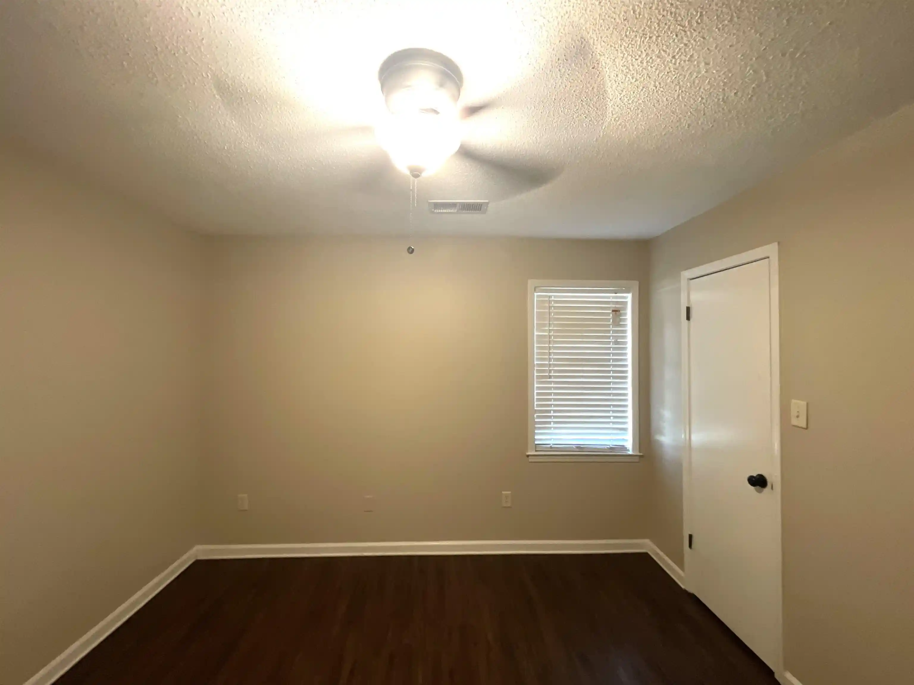 Photo 2 of Single family home for sale at 3820 Lucerne Dr, Memphis, TN 38115 | MLS# 10223554 | Listing updated on 2026-08-24