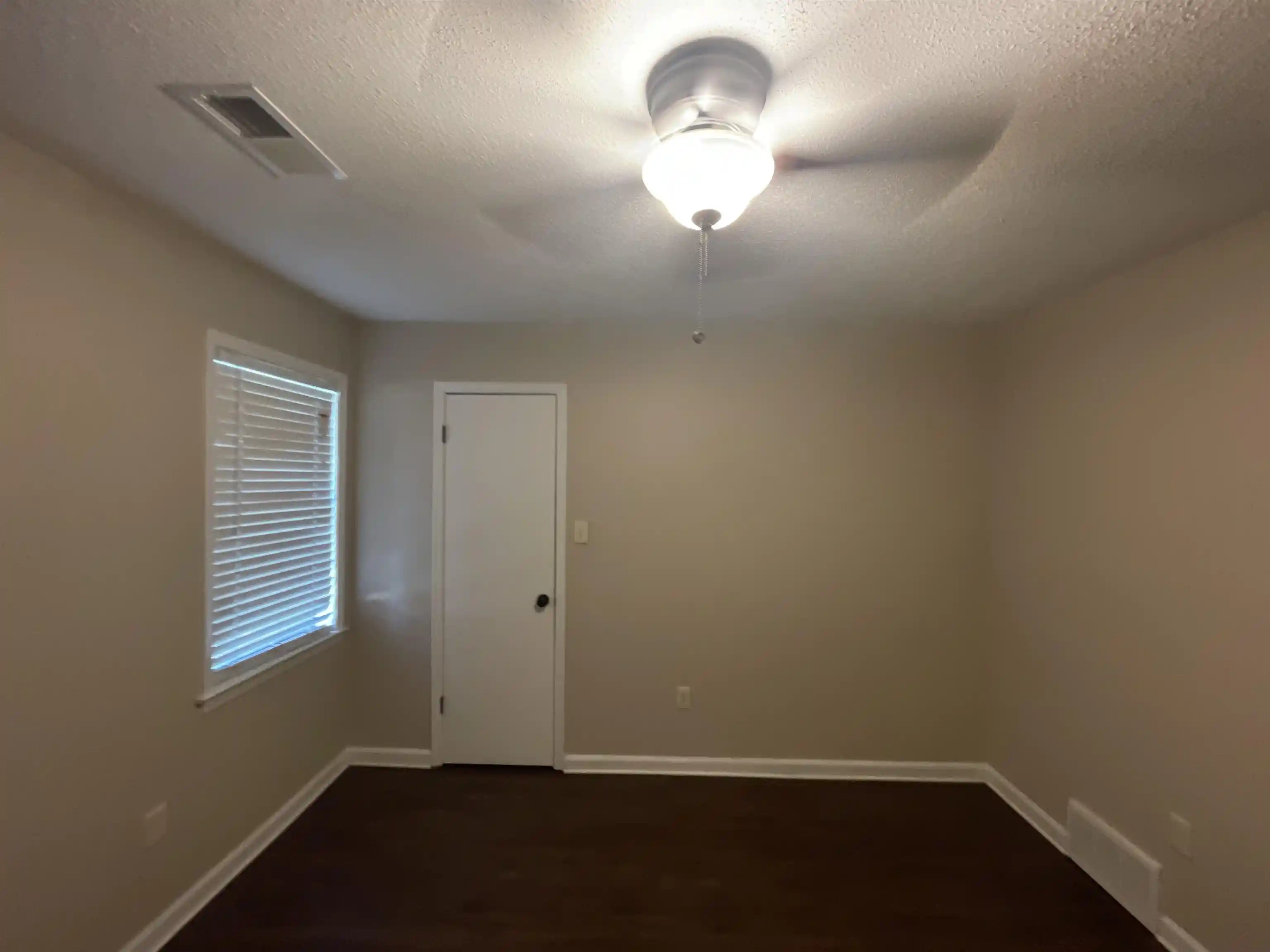 Photo 3 of Single family home for sale at 3820 Lucerne Dr, Memphis, TN 38115 | MLS# 10223554 | Listing updated on 2026-08-24
