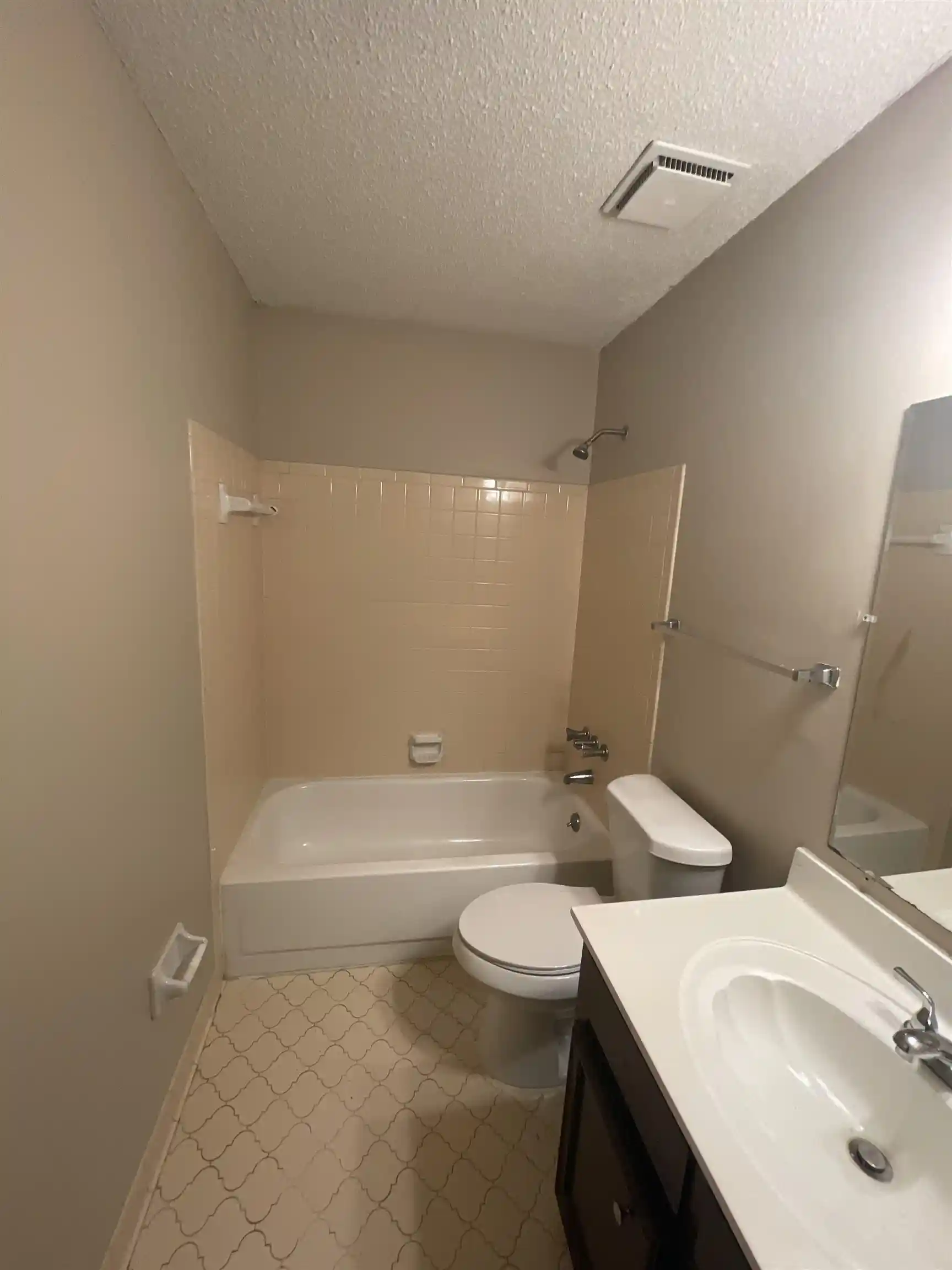 Photo 4 of Single family home for sale at 3820 Lucerne Dr, Memphis, TN 38115 | MLS# 10223554 | Listing updated on 2026-08-24