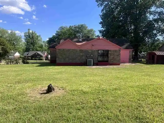Photo 1 of Single family home for sale at 760 E Mckellar Ave, Memphis, TN 38106 | MLS# 10223562 | Listing updated on 2026-08-30