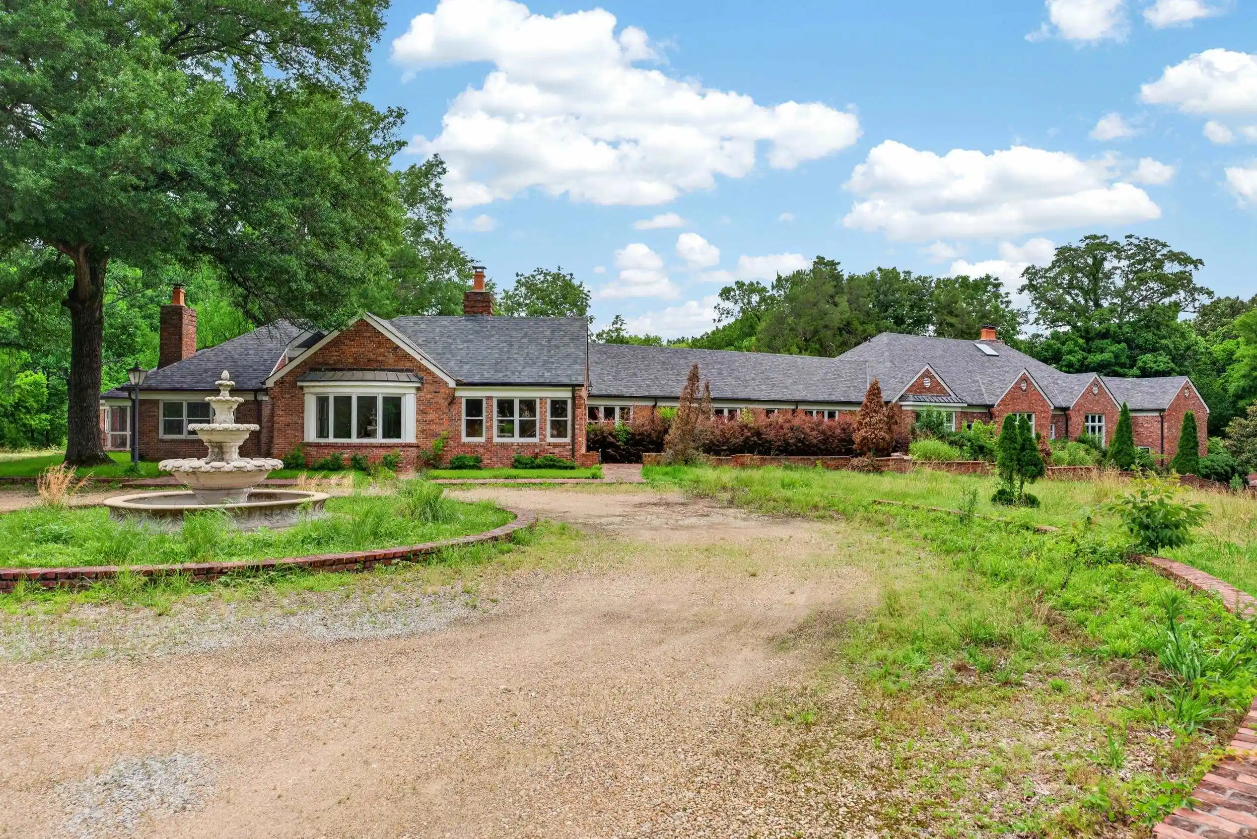 1st image of 530 W Raines Rd, Memphis, TN 38109 | MLS# 10223571