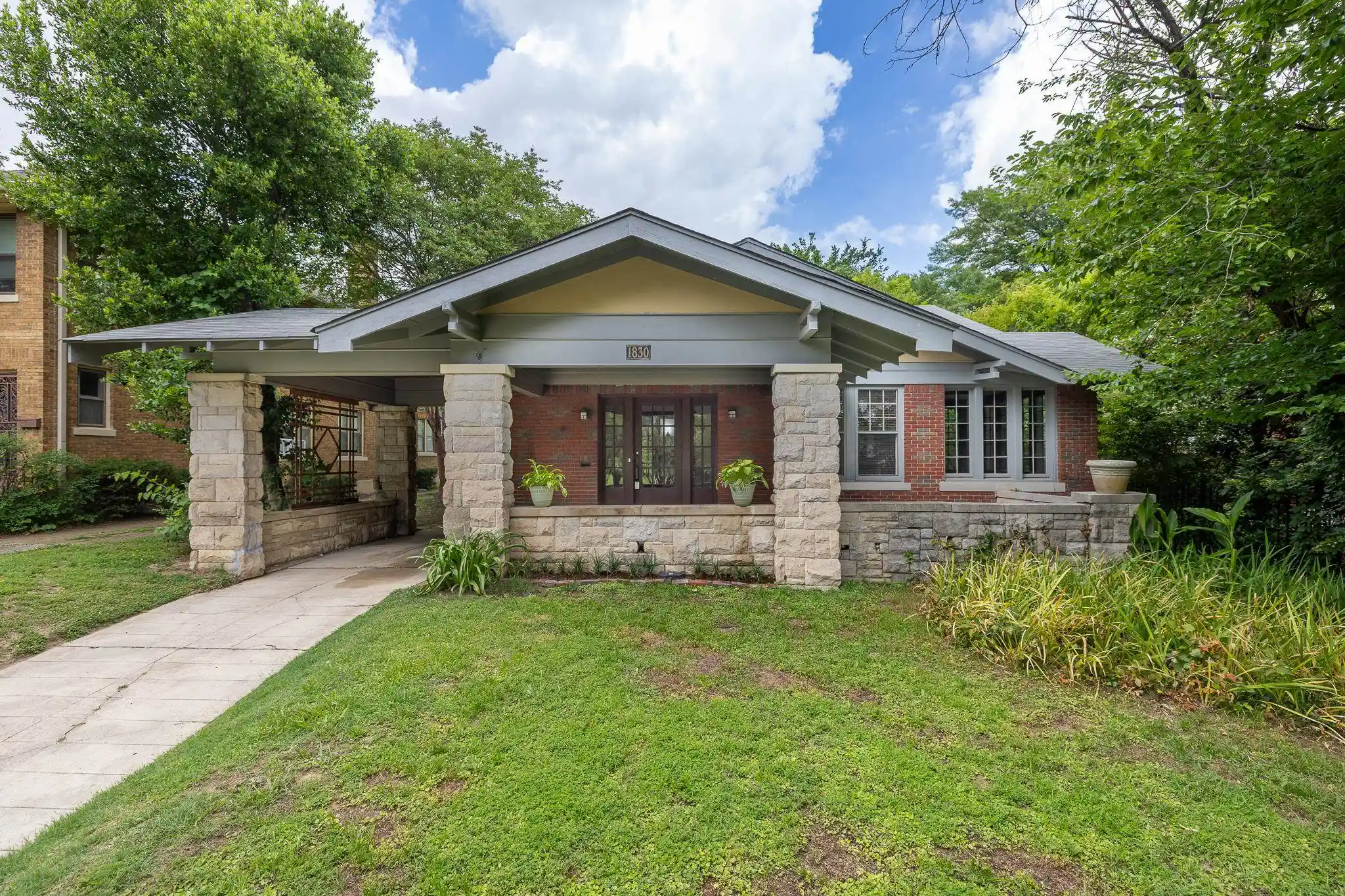 Photo 1 of Sale Pending at 1830 Forest Ave, Memphis, TN 38112 | MLS# 10223574 | Listing updated on 2026-08-20