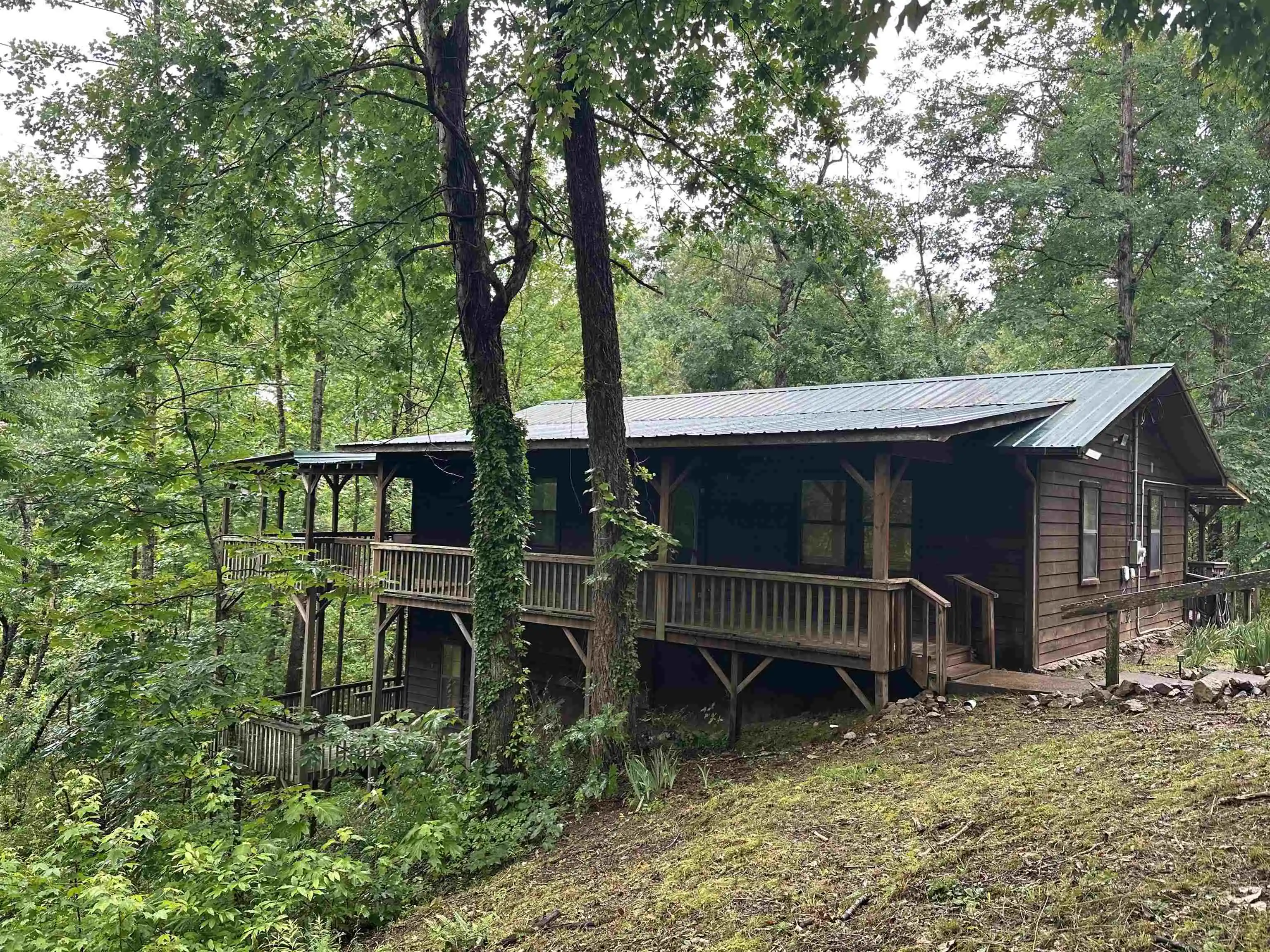 Photo 1 of Single family home for sale at 25 Kerr Ln, Savannah, TN 38372 | MLS# 10223584 | Listing updated on 2026-07-28