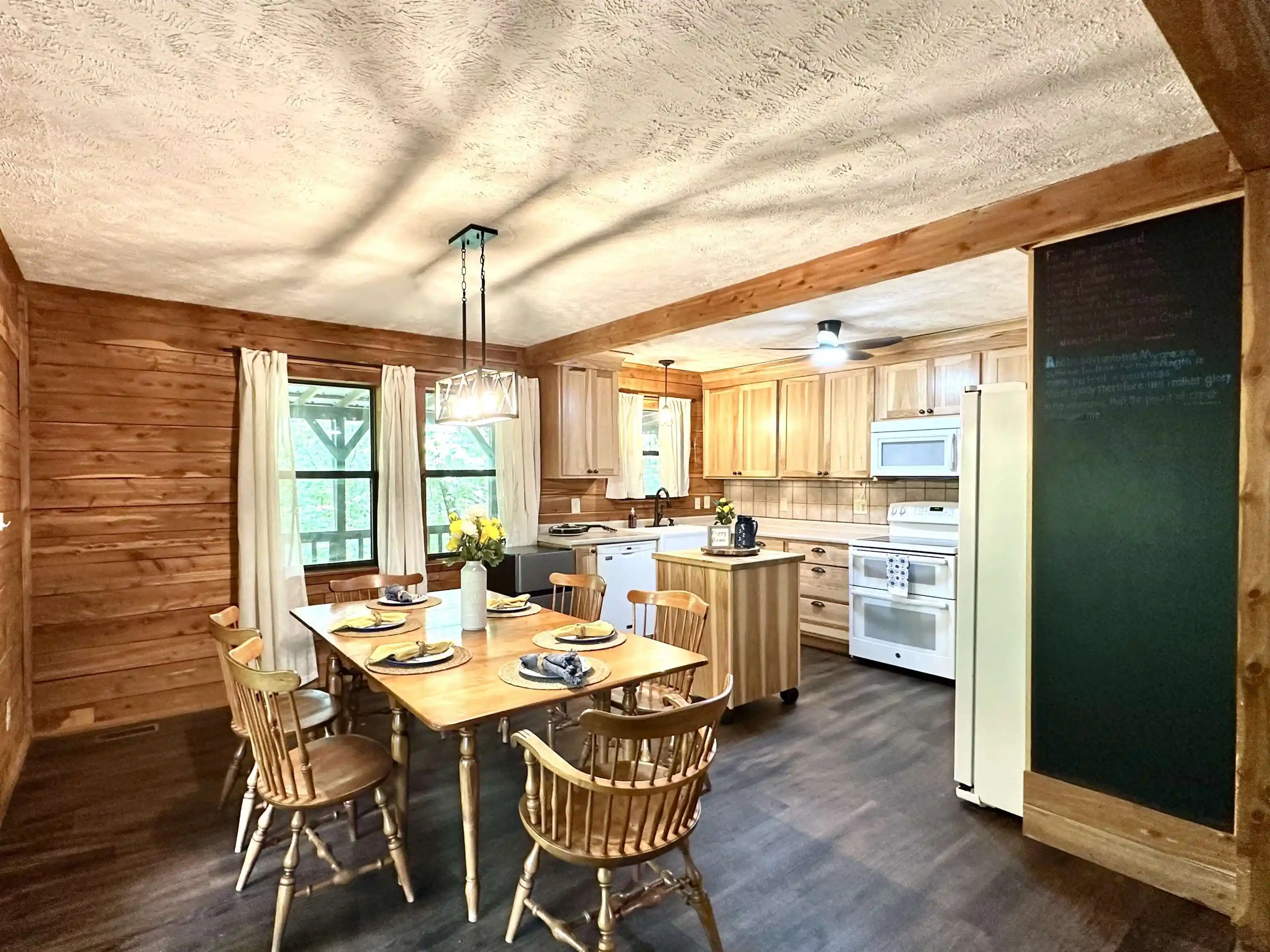 Photo 2 of Single family home for sale at 25 Kerr Ln, Savannah, TN 38372 | MLS# 10223584 | Listing updated on 2026-07-28