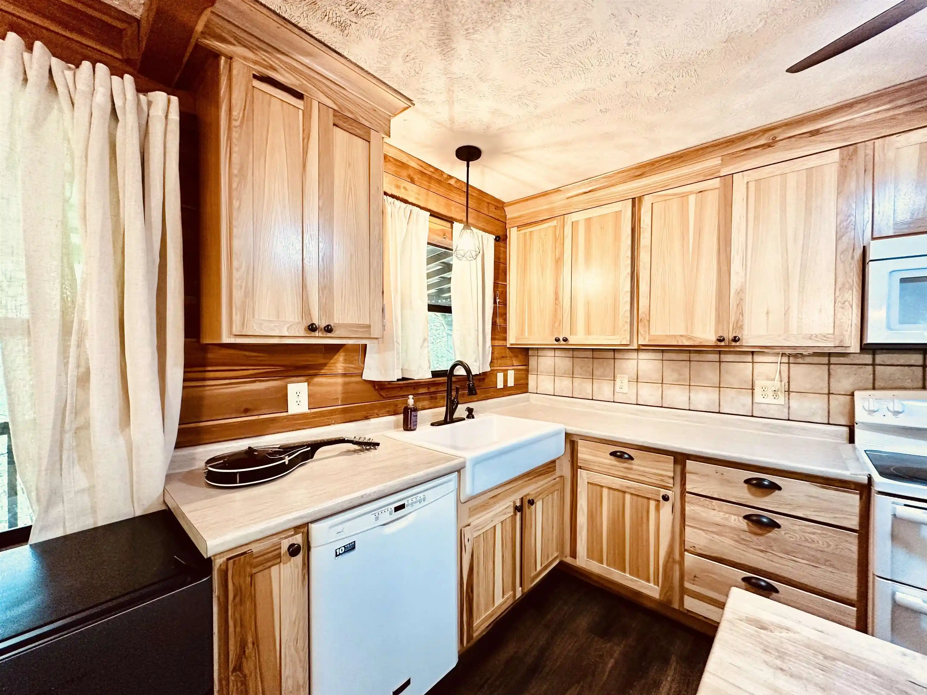 Photo 4 of Single family home for sale at 25 Kerr Ln, Savannah, TN 38372 | MLS# 10223584 | Listing updated on 2026-07-28