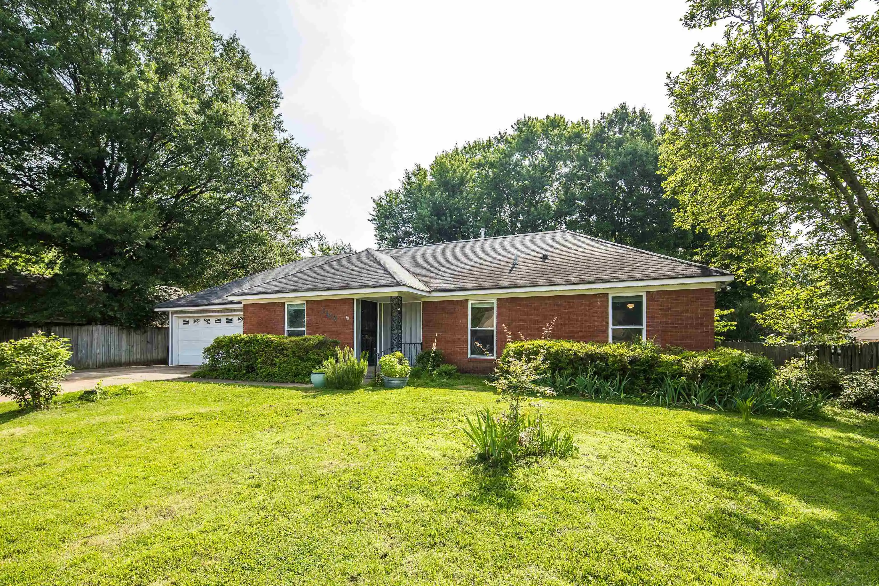 Homes for sale in Bartlett, TN | 3102 Newmarket Dr, Bartlett, TN 38134 | MLS# 10223587