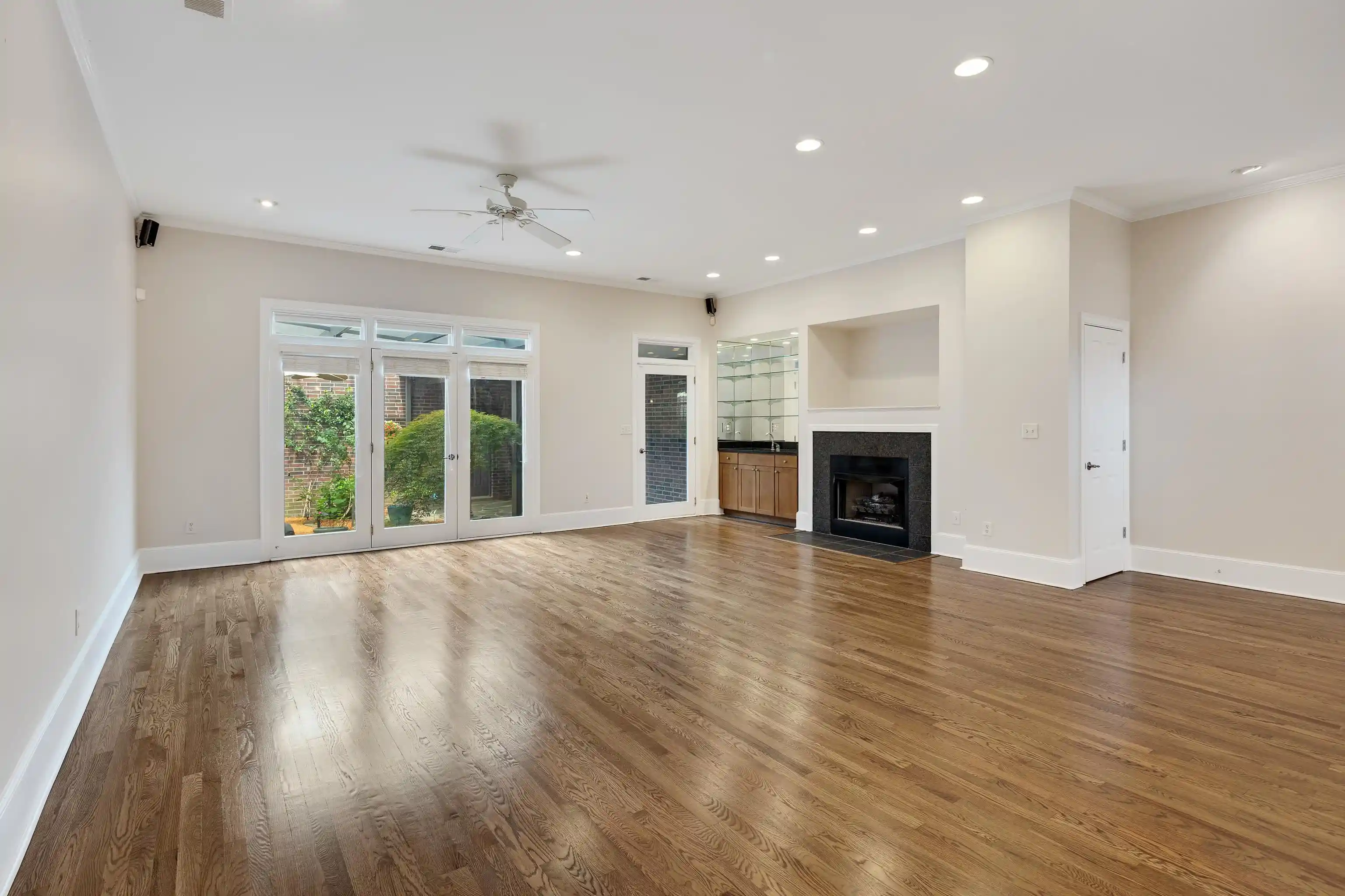 3rd image of 579 S Front St, Memphis, TN 38103 | MLS# 10223626