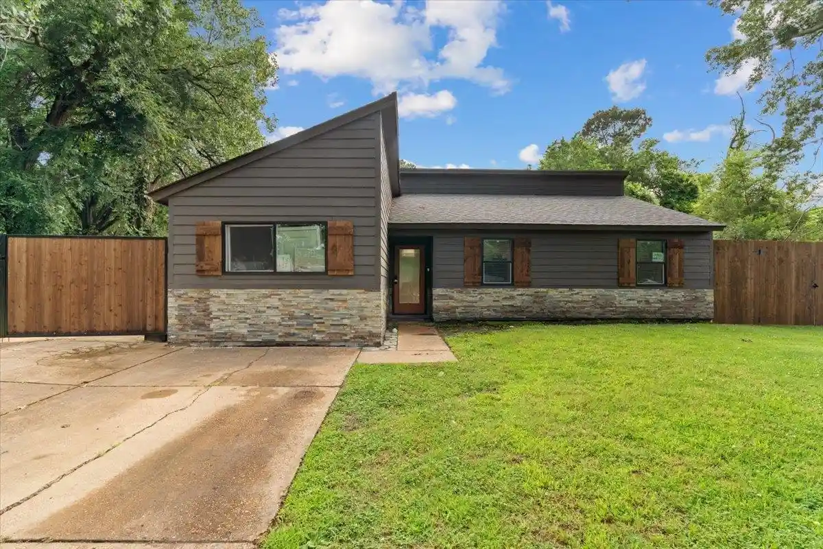 Photo 1 of Sale Pending at 3431 Feldspar Cv, Memphis, TN 38118 | MLS# 10223658 | Listing updated on 2026-07-11