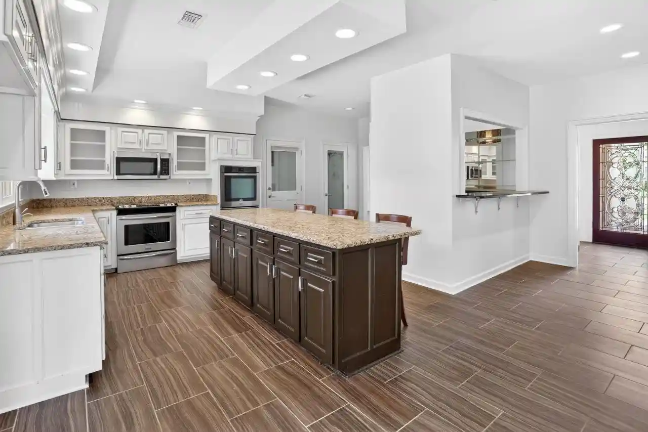 3rd image of 8875 Stone Farm Cir, Germantown, TN 38138 | MLS# 10223681