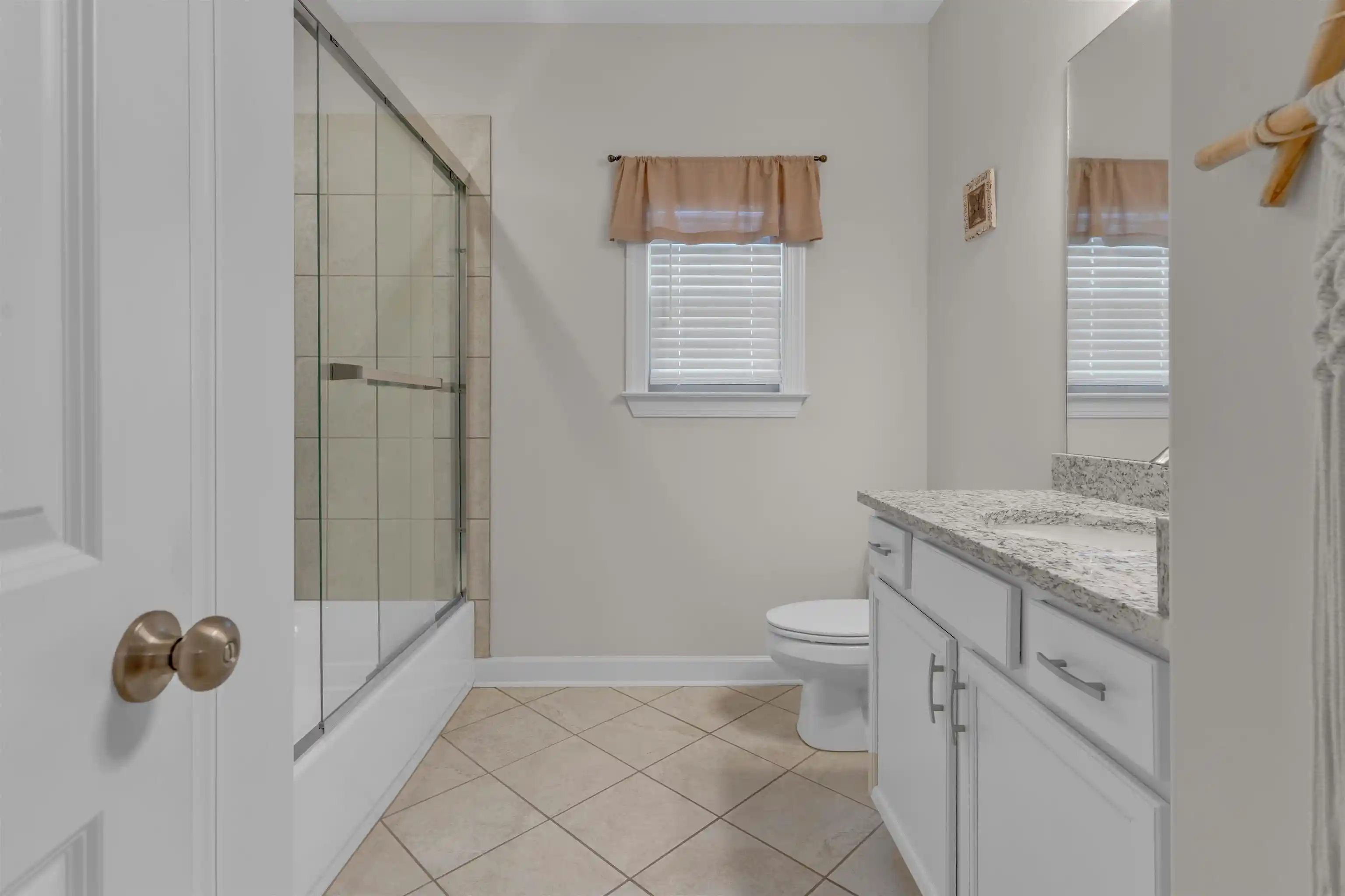 Homes for sale in Lakeland, TN | 10511 Lawrenceburg Ln, Lakeland, TN 38002 | MLS# 10223689