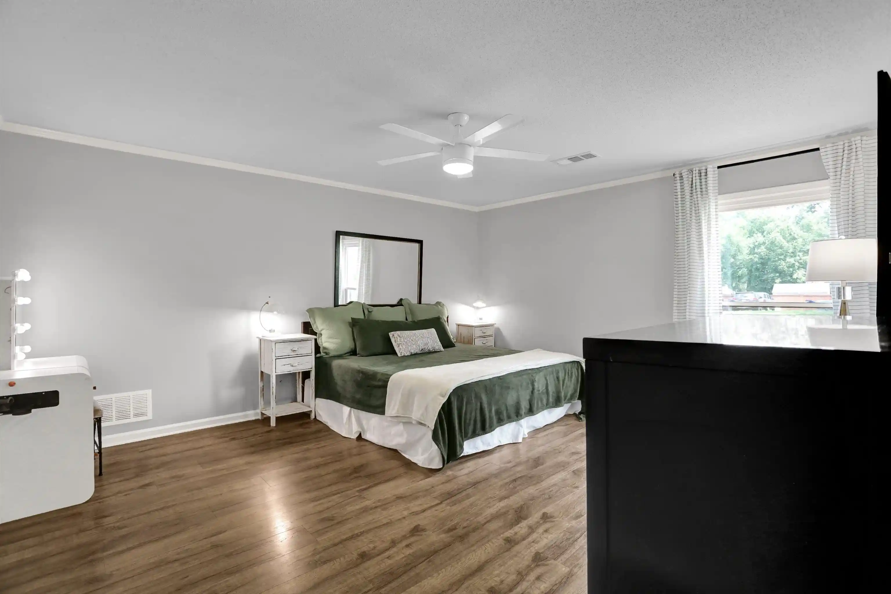 Photo 3 of Single family home for sale at 681 Whittenburg Dr, Collierville, TN 38017 | MLS# 10223722 | Listing updated on 2026-07-25