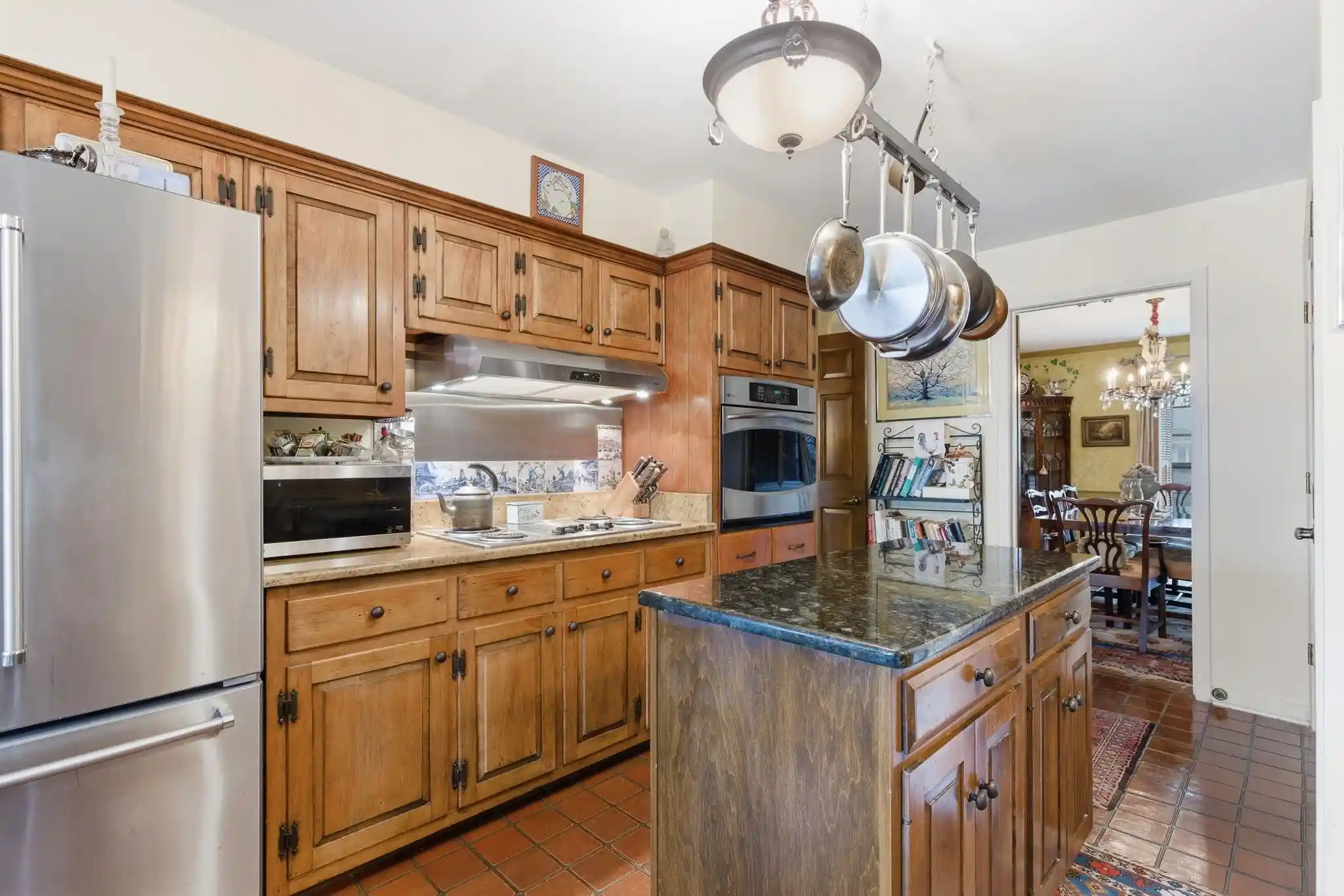Photo 3 of Single family home for sale at 6668 Monmouth Dr, Memphis, TN 38120 | MLS# 10223736 | Listing updated on 2026-08-17