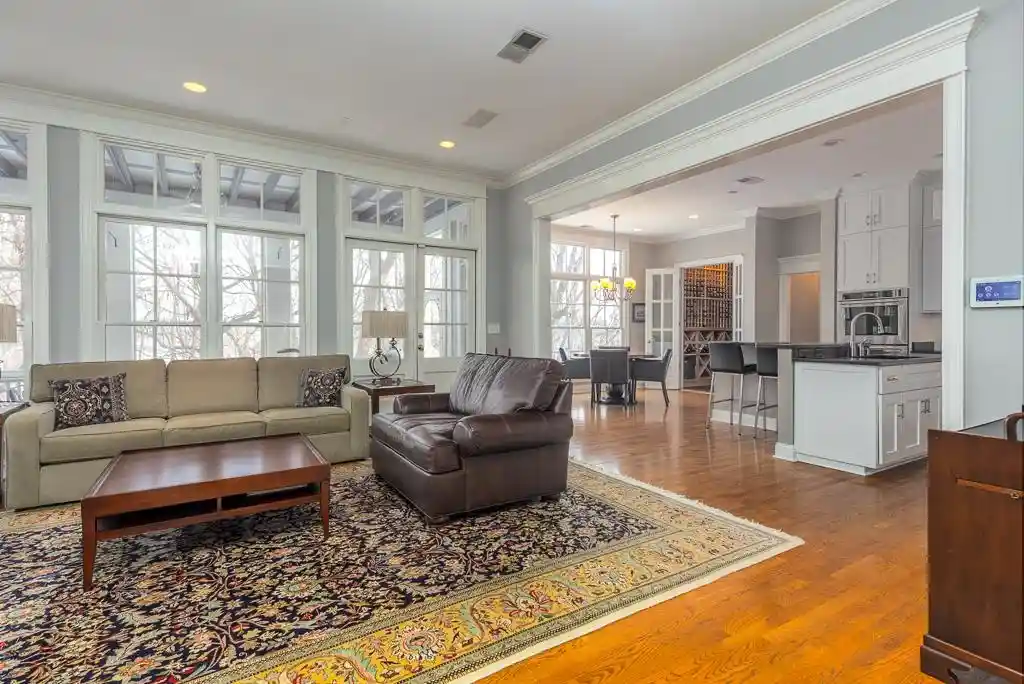 Photo 3 of Sale Pending at 170 Harbor Isle Cir, Memphis, TN 38103 | MLS# 10223747 | Listing updated on 2026-08-27