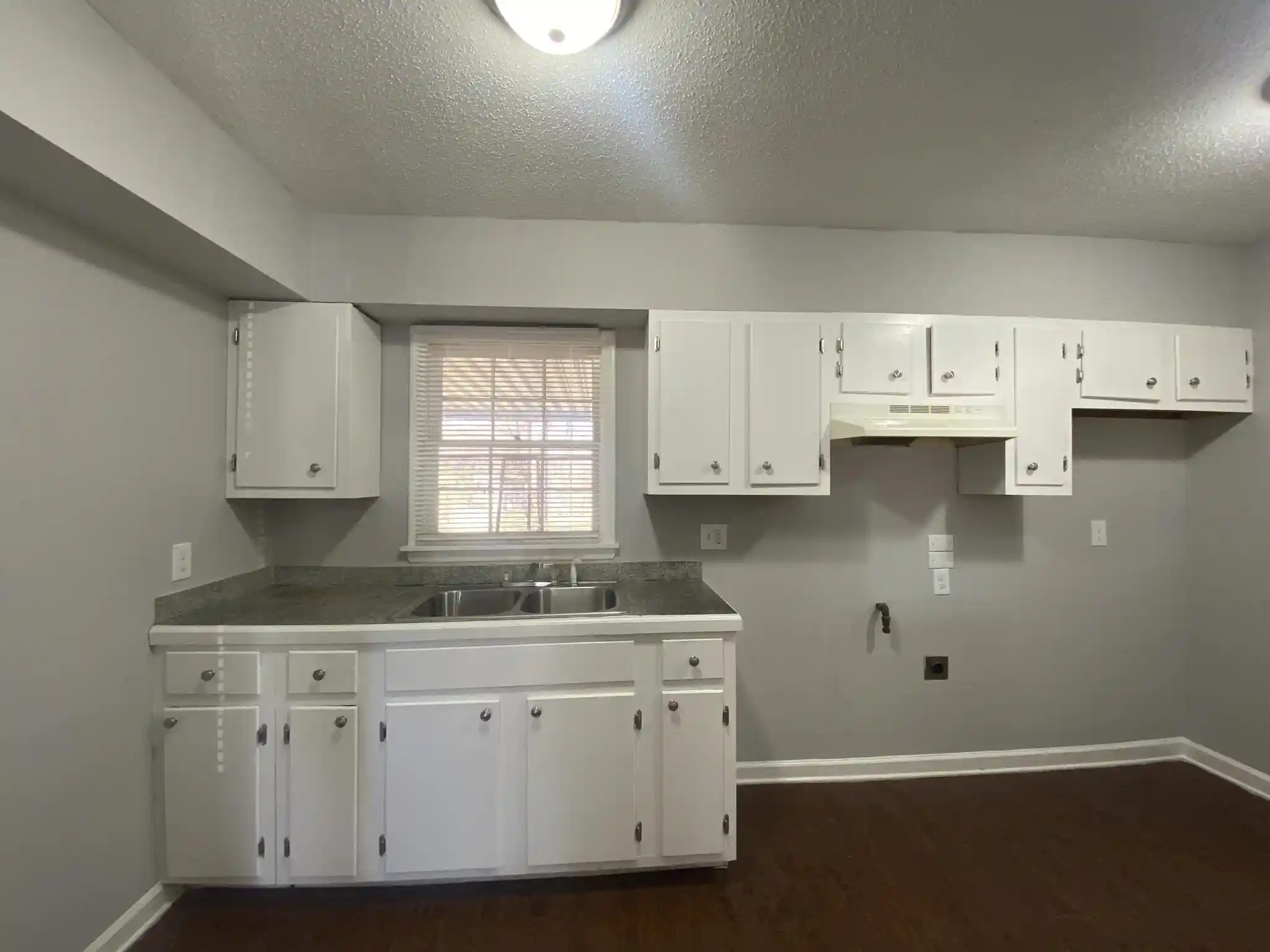 Photo 3 of Single family home for sale at 1944 Croydon Ave, Memphis, TN 38116 | MLS# 10223757 | Listing updated on 2026-09-08