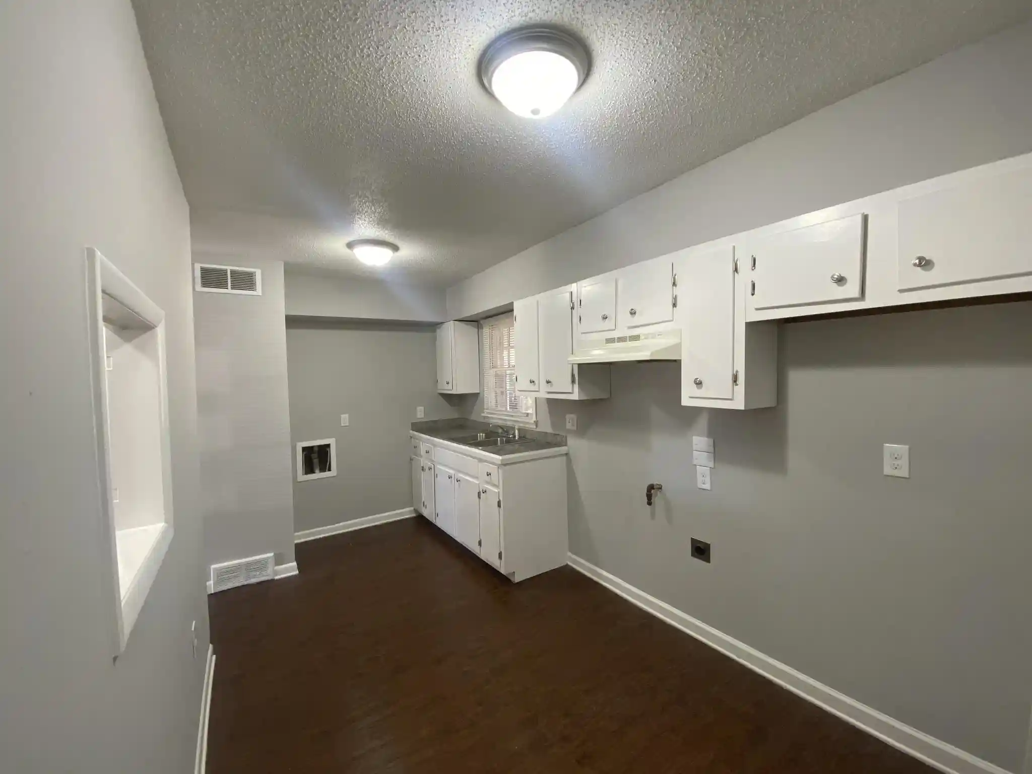 Photo 4 of Single family home for sale at 1944 Croydon Ave, Memphis, TN 38116 | MLS# 10223757 | Listing updated on 2026-09-08