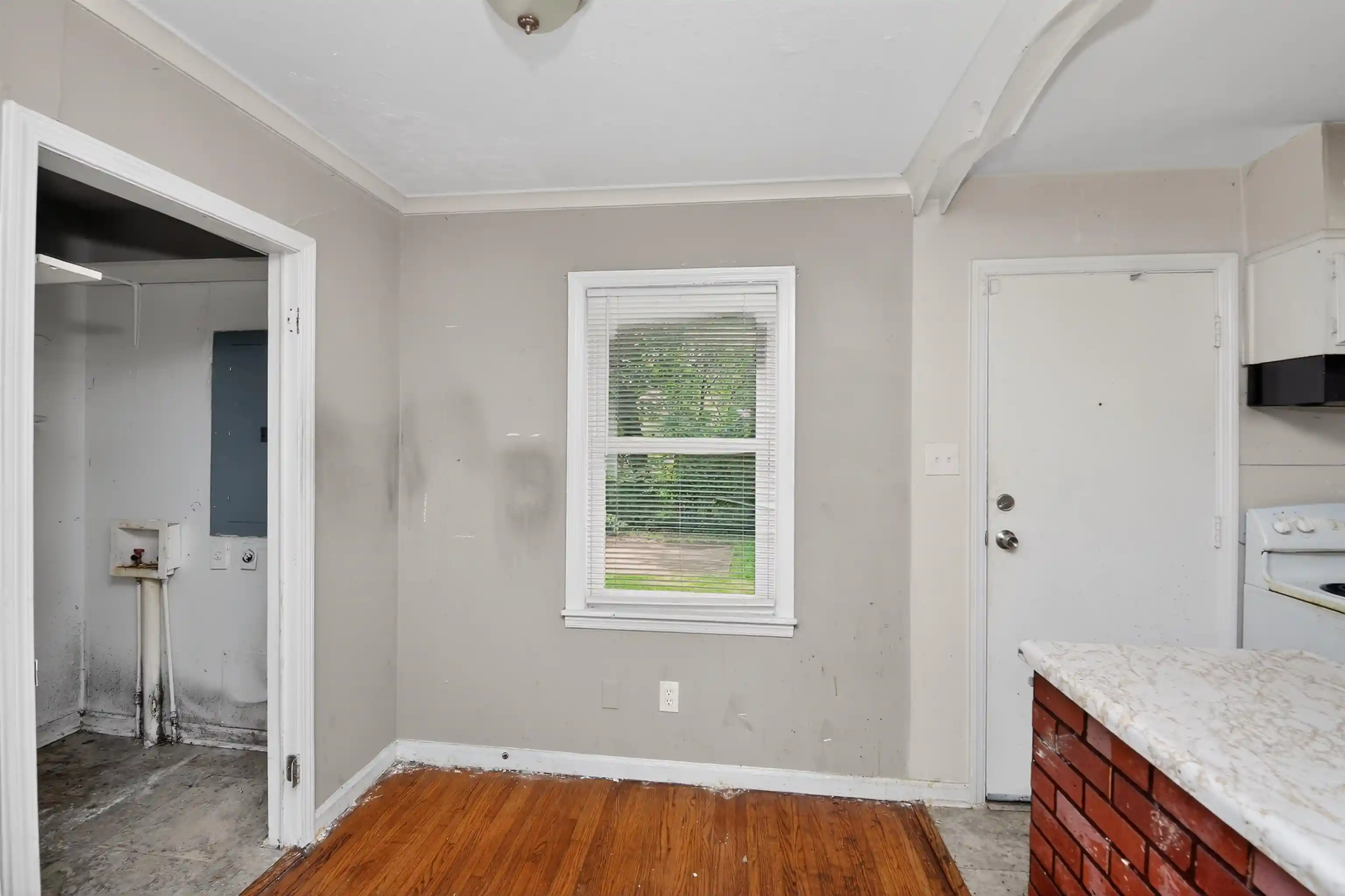 Photo 3 of Sale Pending at 3812 Alma Dr, Memphis, TN 38127 | MLS# 10223789 | Listing updated on 2026-09-10