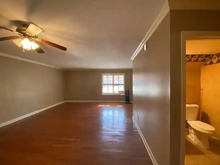Photo 2 of Townhouse for sale at 5718 Quince Rd #13, Memphis, TN 38119 | MLS# 10223792 | Listing updated on 2026-08-18