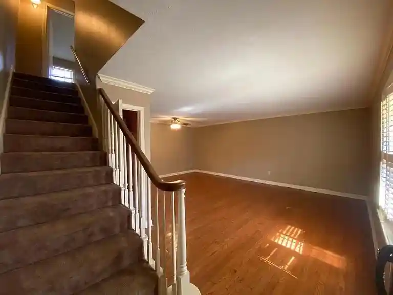 Photo 2 of Townhouse for sale at 5718 Quince Rd #13, Memphis, TN 38119 | MLS# 10223792 | Listing updated on 2026-08-18