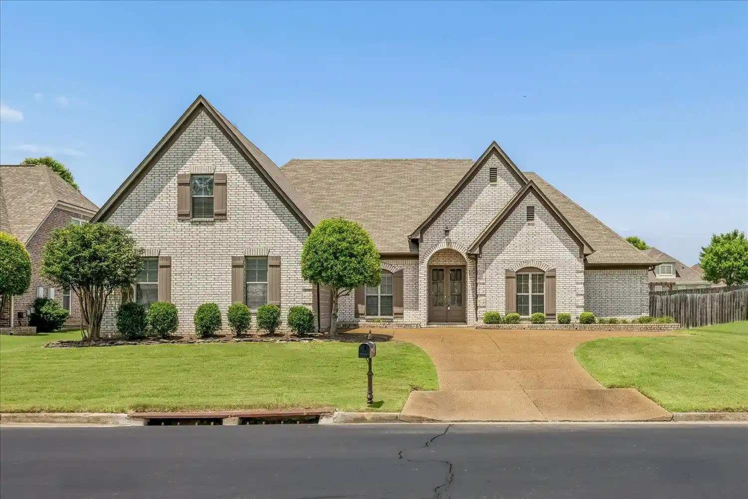 Homes for sale in Lakeland, TN | 9328 Owl Hill Dr, Lakeland, TN 38002 | MLS# 10223801