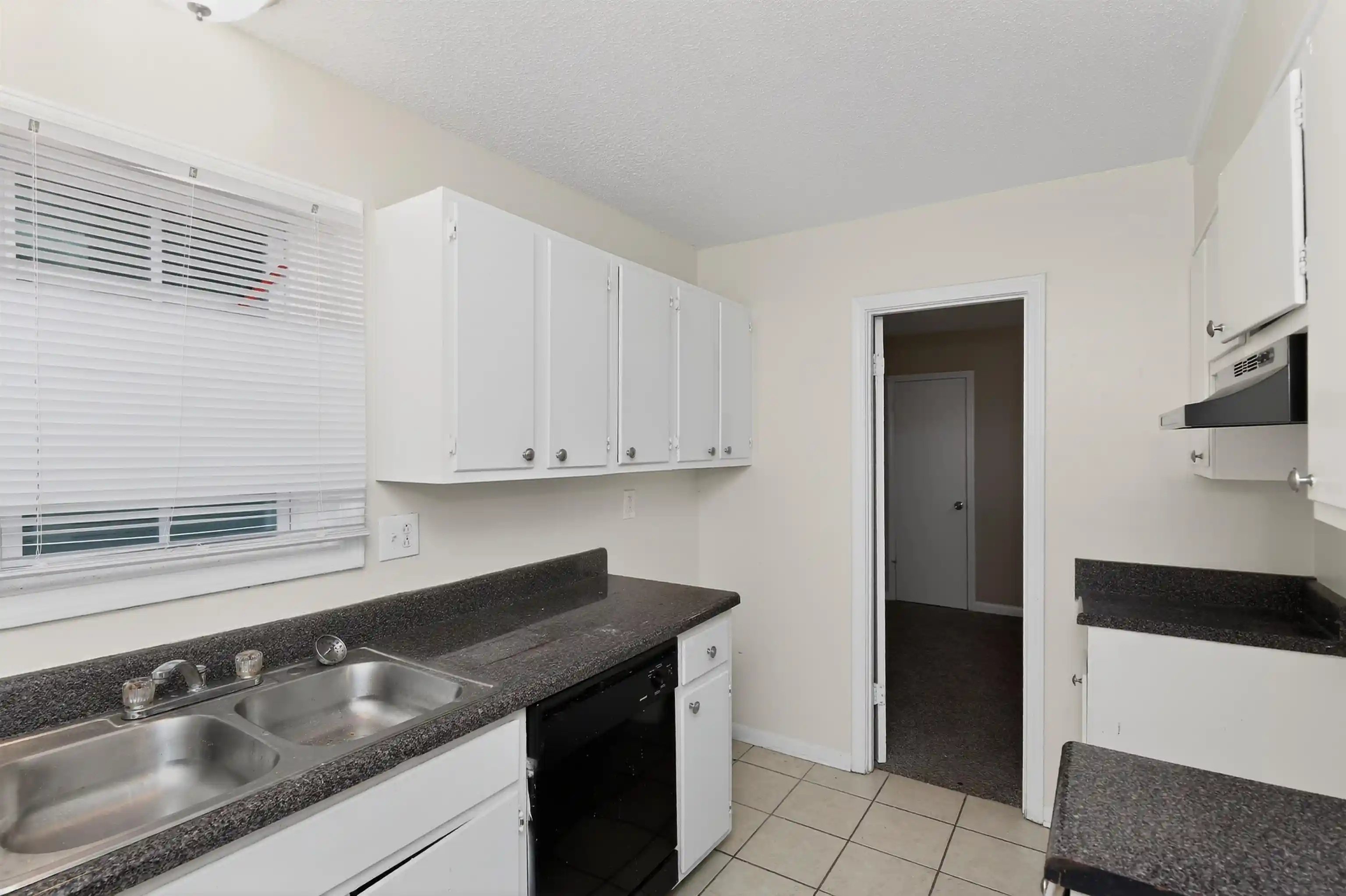 Photo 4 of Single family home for sale at 2911 Claudette Rd, Memphis, TN 38118 | MLS# 10223814 | Listing updated on 2026-09-21