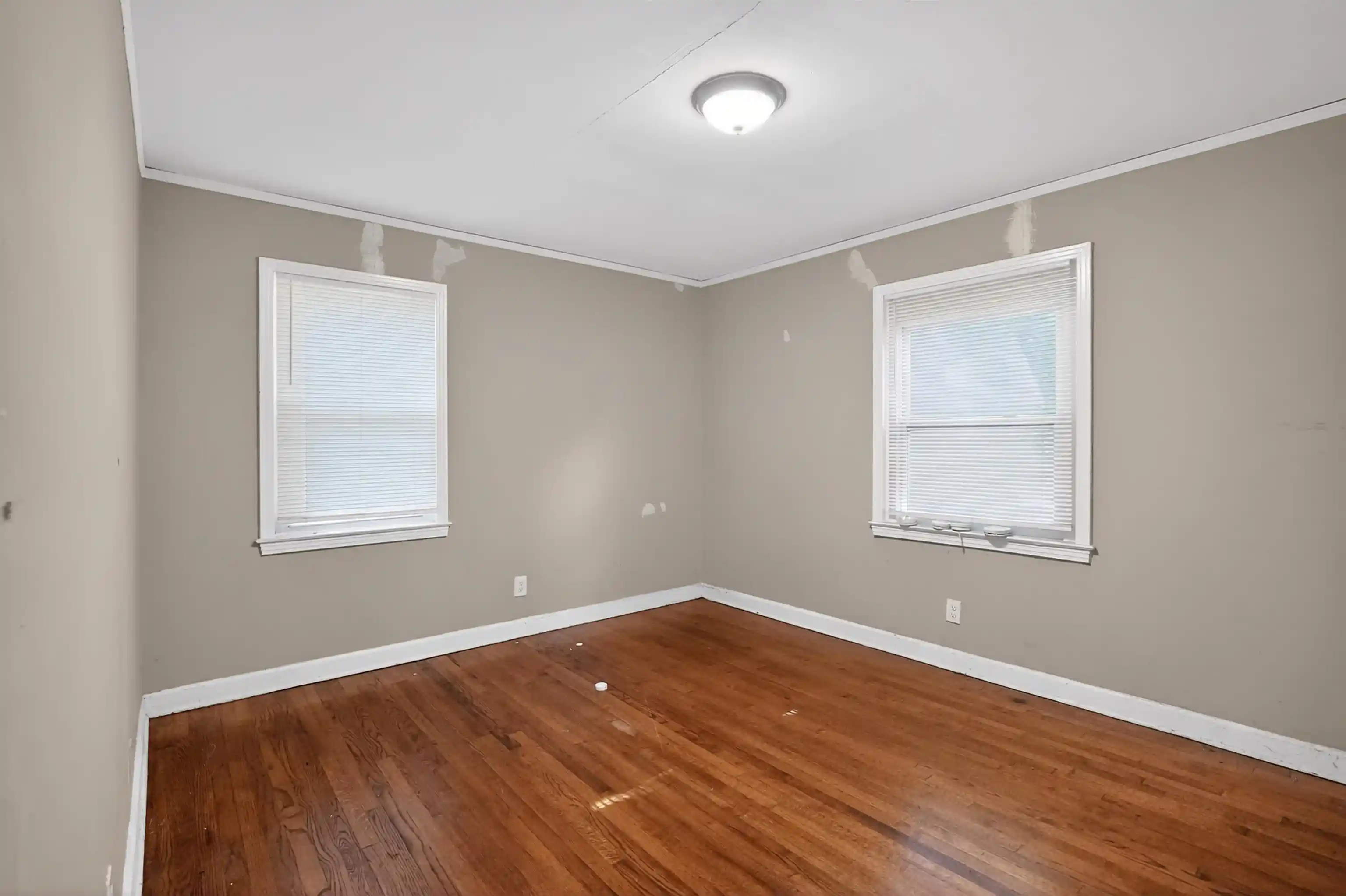 Photo 4 of Sale Pending at 3117 St Charles Dr, Memphis, TN 38127 | MLS# 10223817 | Listing updated on 2026-09-09