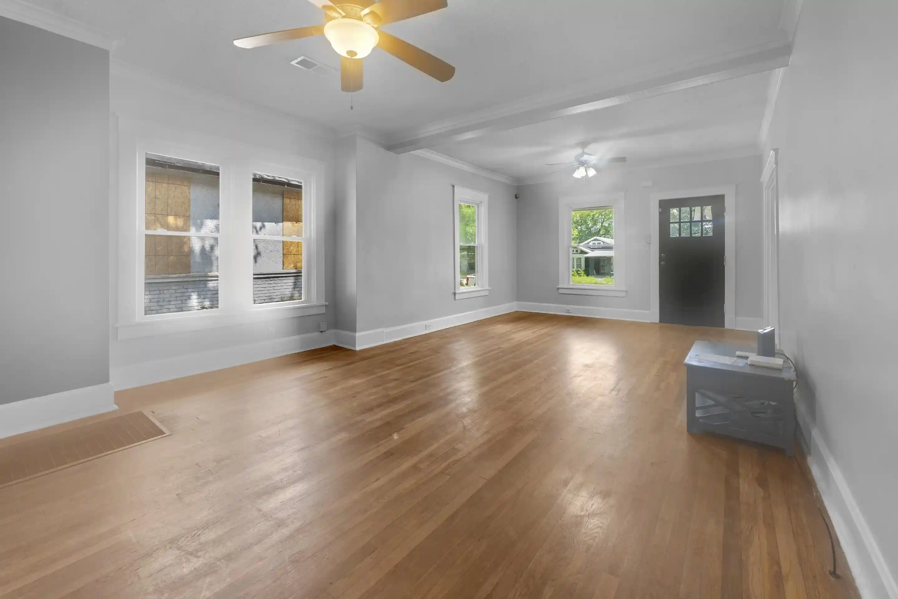 Photo 2 of Single family home for sale at 1489 Faxon Ave, Memphis, TN 38104 | MLS# 10223845 | Listing updated on 2026-07-07