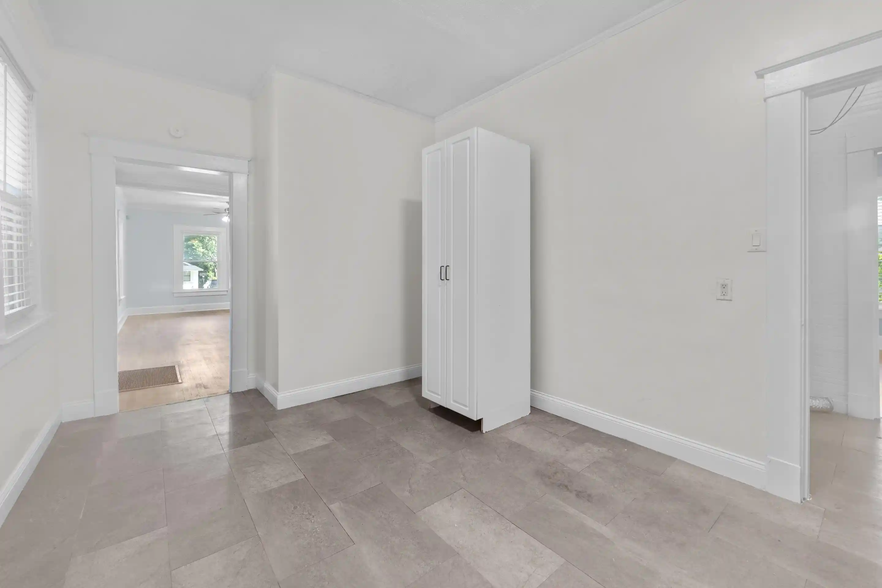 Photo 4 of Single family home for sale at 1489 Faxon Ave, Memphis, TN 38104 | MLS# 10223845 | Listing updated on 2026-07-07