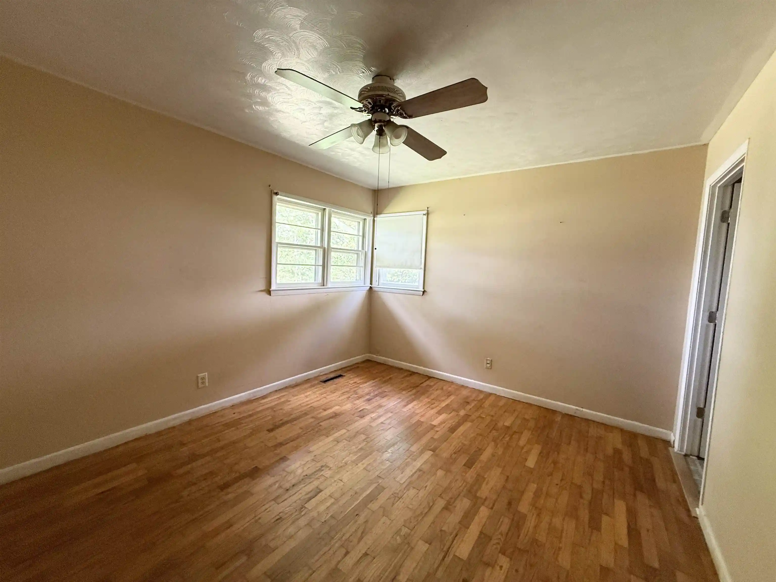 Homes for sale in Union City, TN | 1500 E Mathews St, Union City, TN 38261 | MLS# 10223848